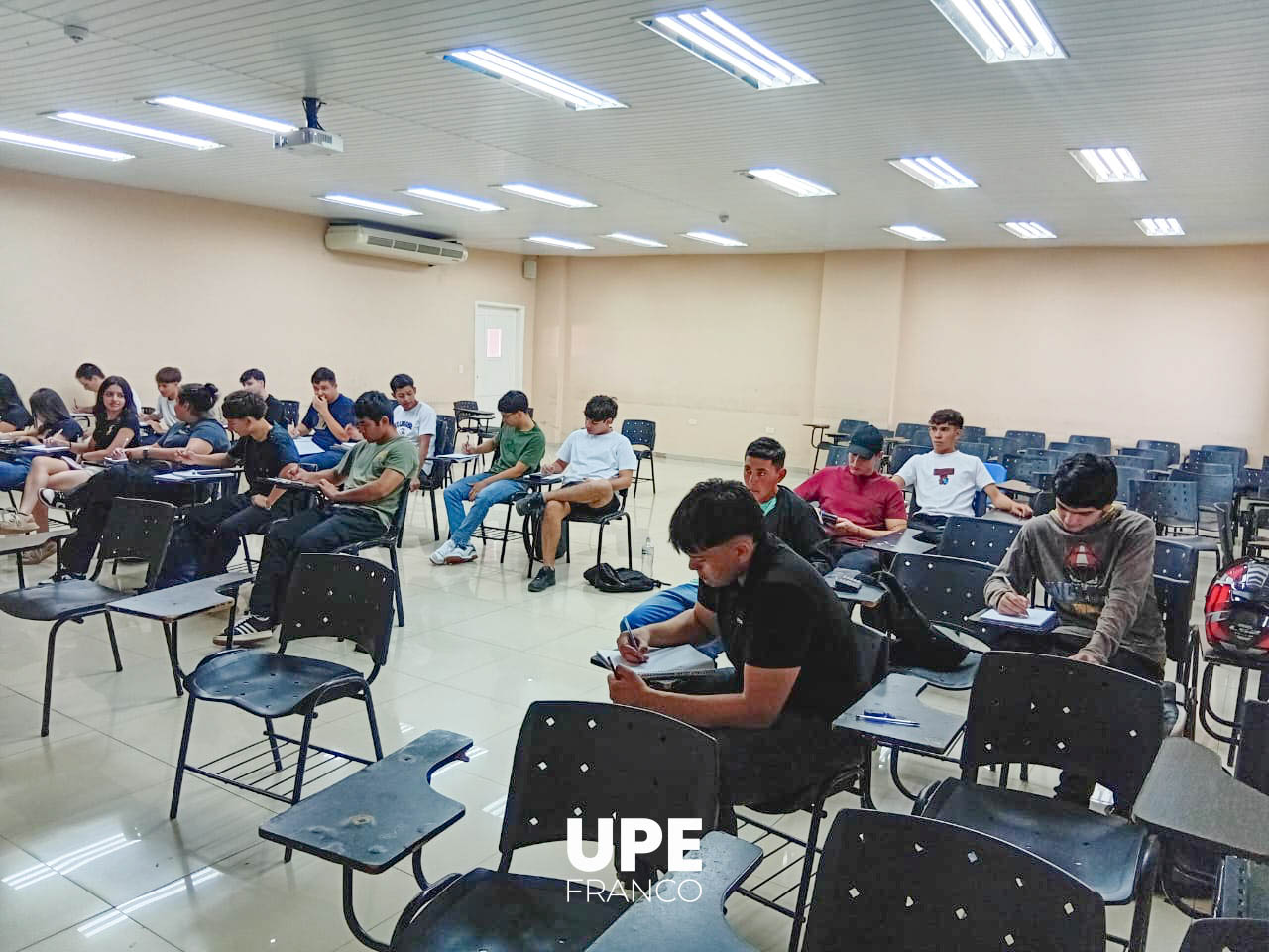 Refuerzo Académico en UPE Franco: Clases Gratuitas para Estudiantes de Electromecánica