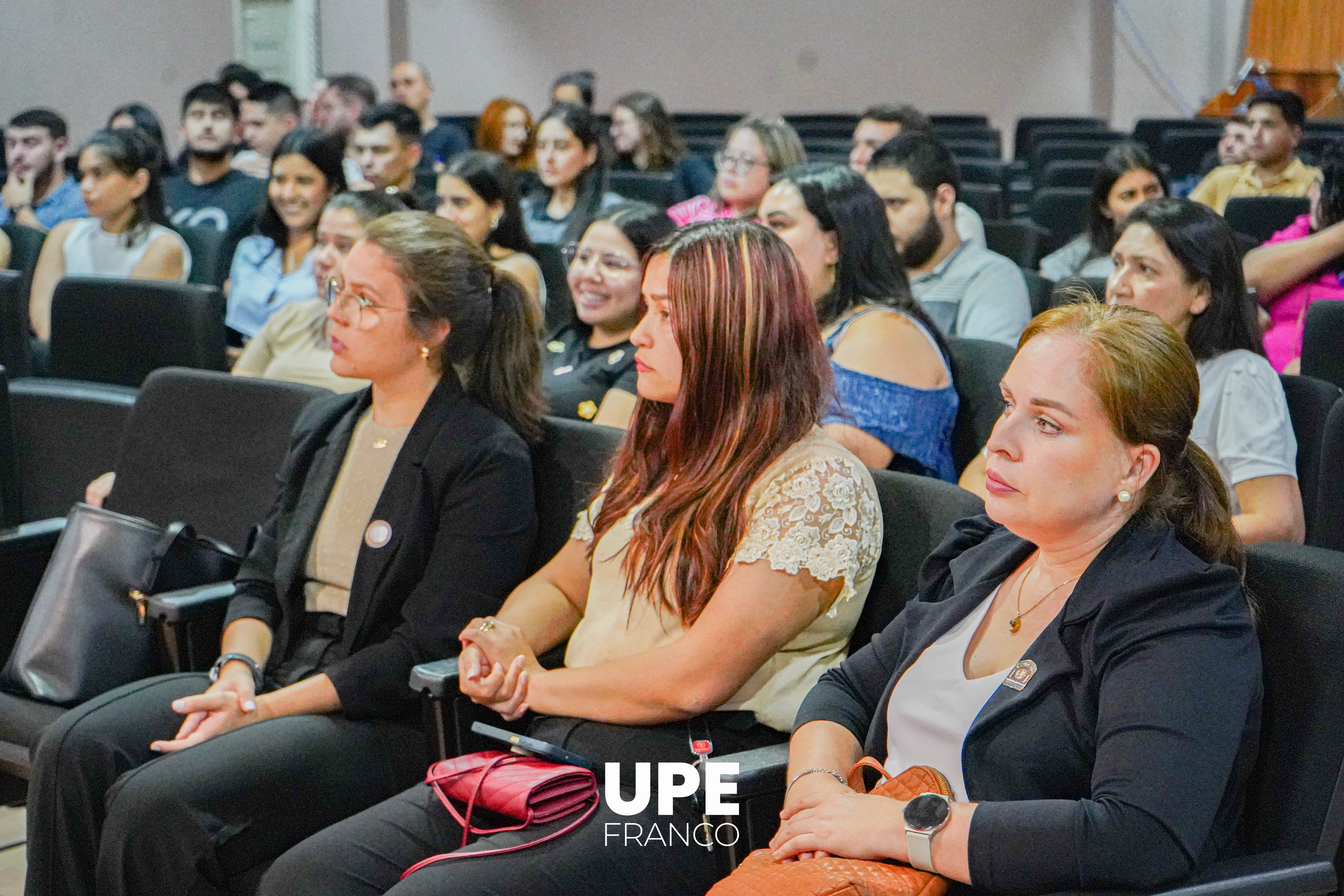 Socialización del Reglamento del Trabajo Final de Grado: Reunión Académica en Ciencias Administrativas y Contables