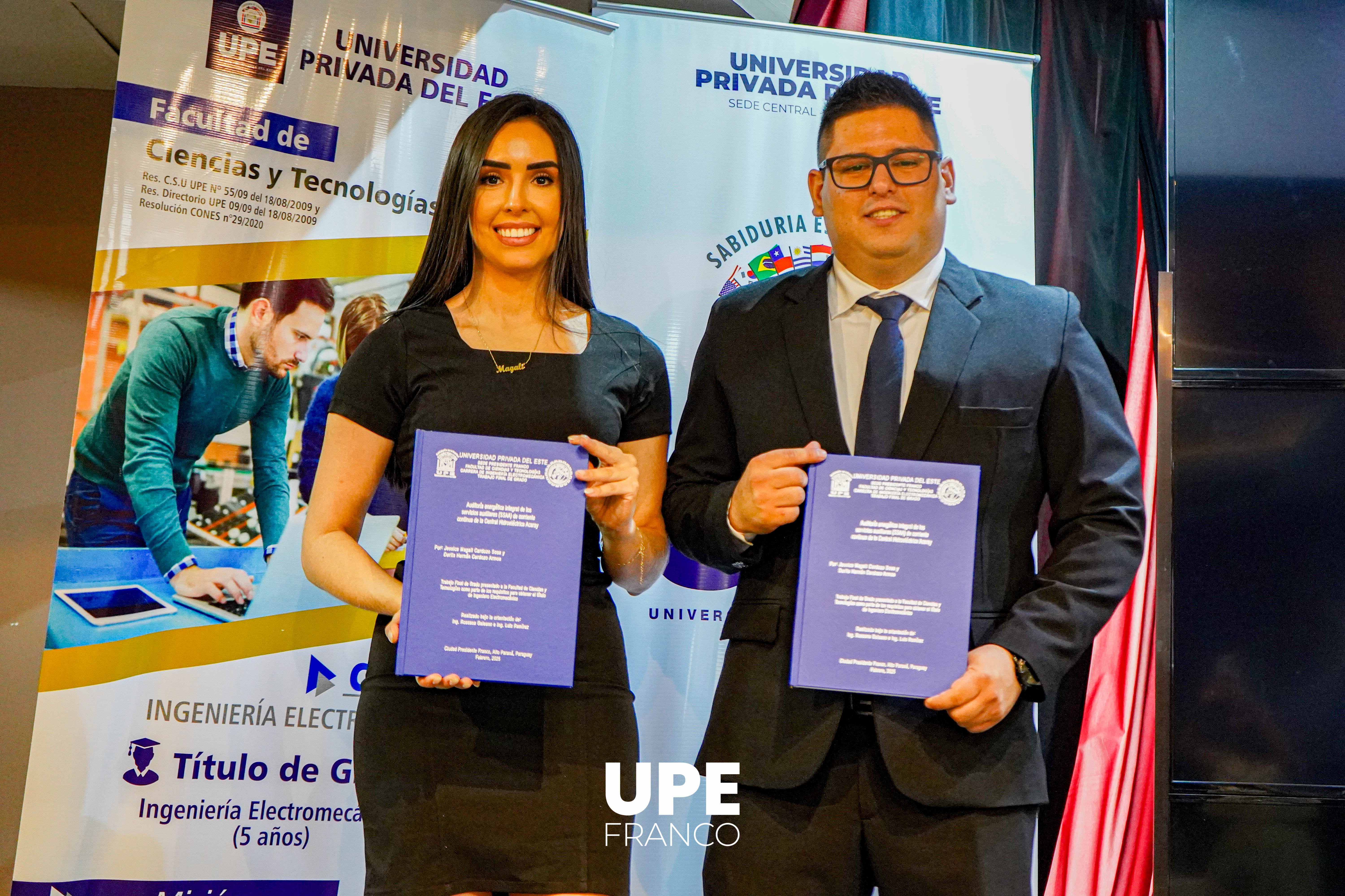 Culminación exitosa de TFG en Ingeniería Electromecánica