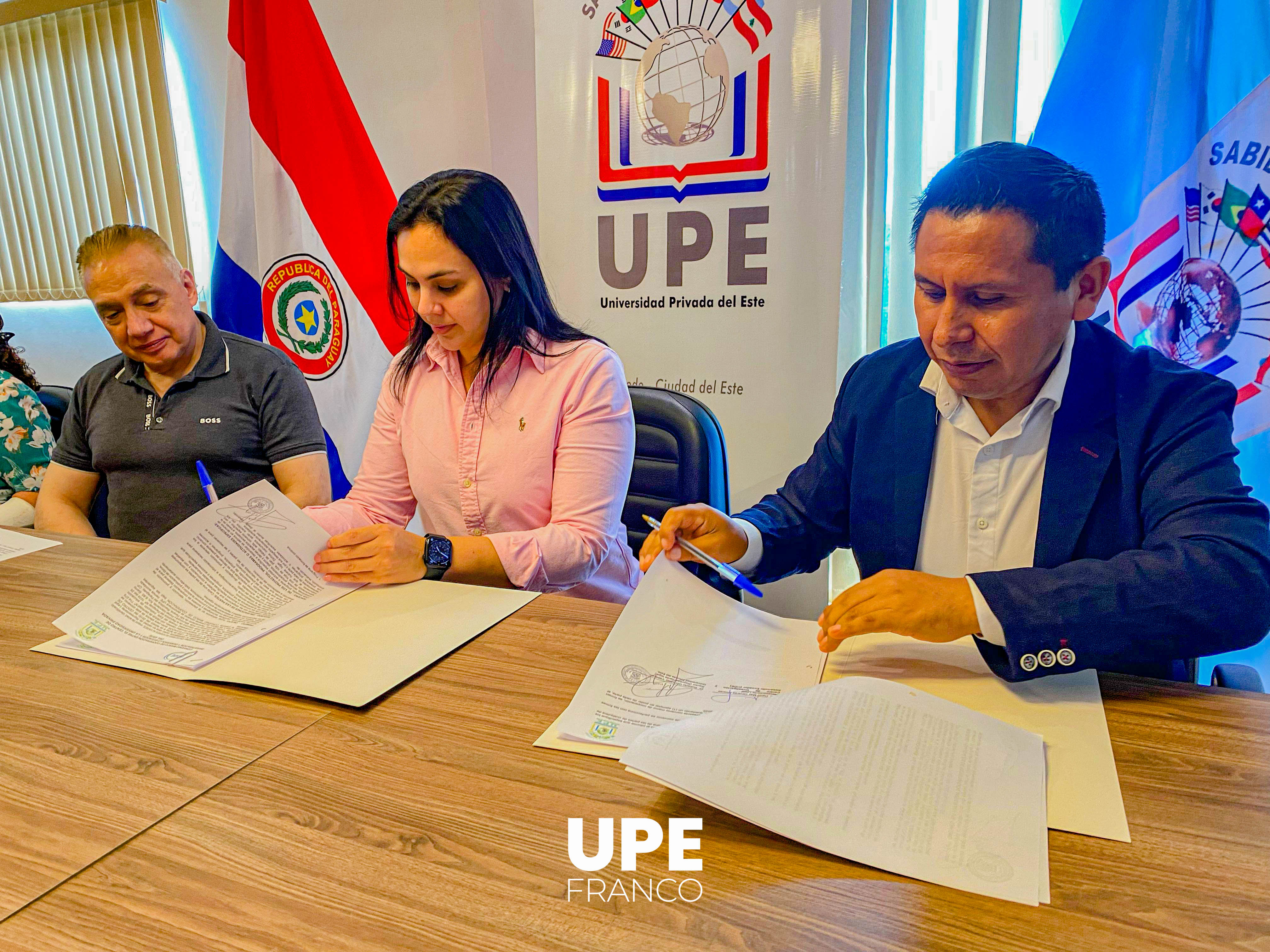 UPE firma convenio de cooperación con el Centro de Investigación y Desarrollo de Ecuador (CIDE) 