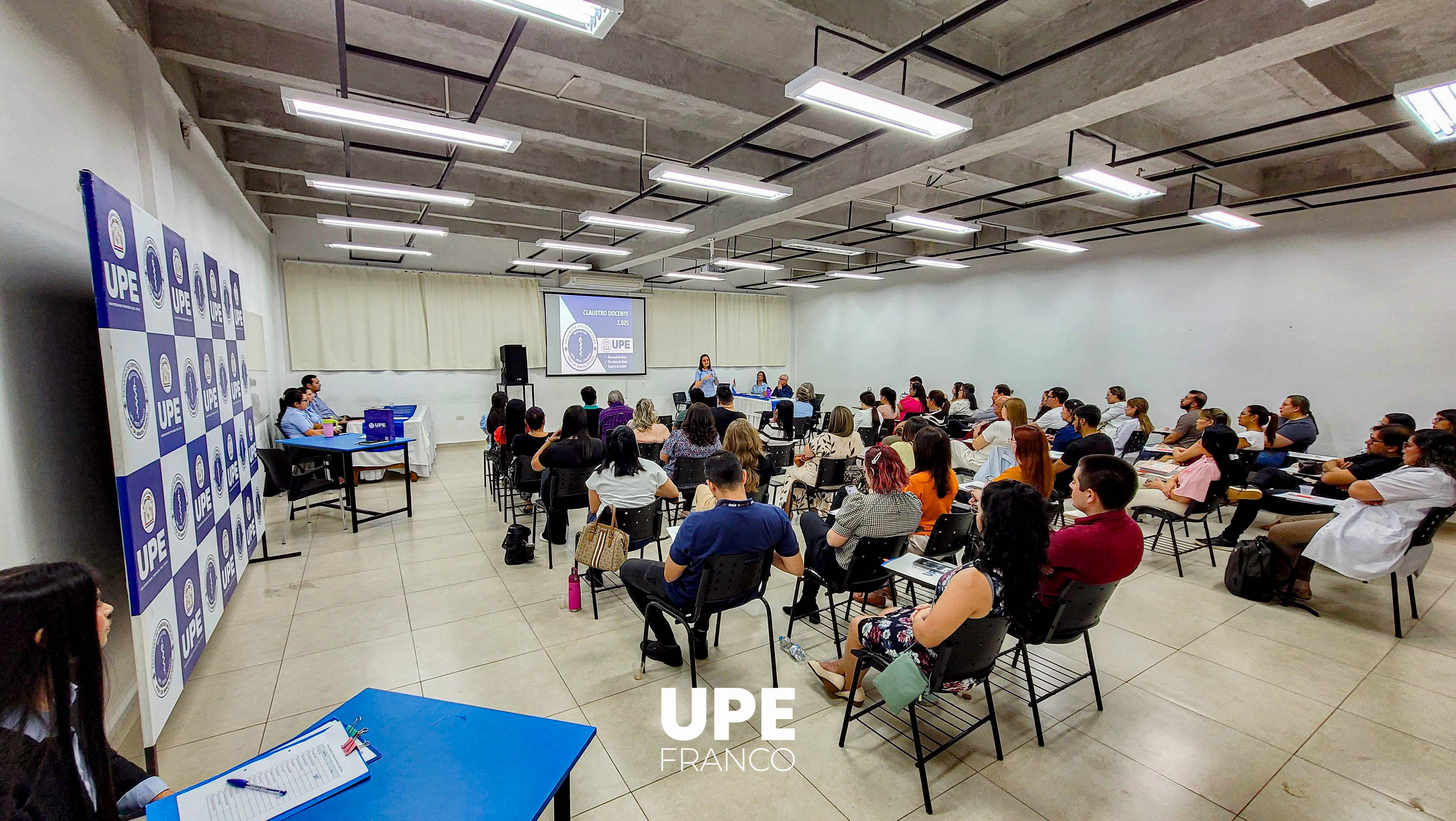 Claustro Docente de Medicina en UPE Franco: Hacia un Año Académico de Excelencia