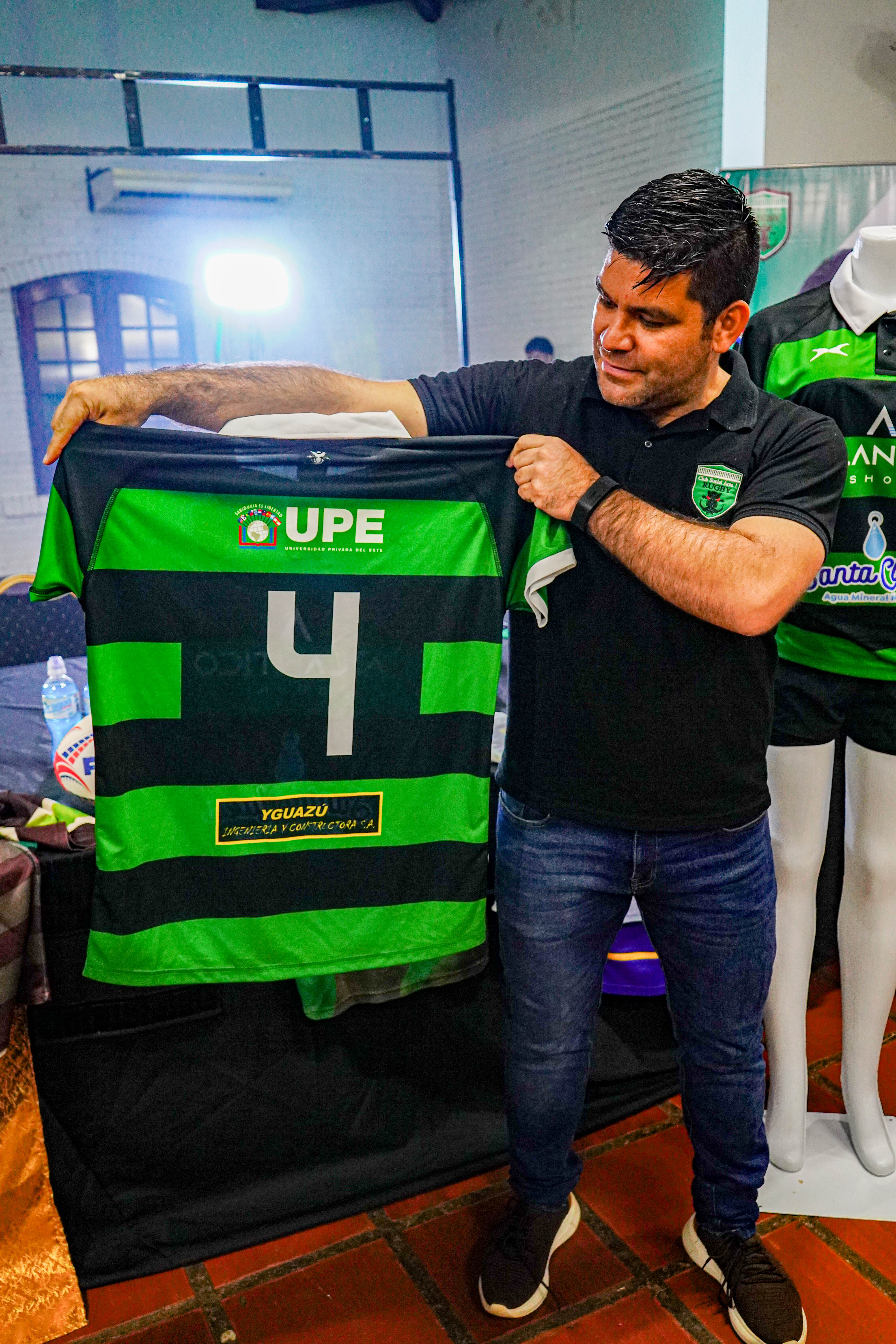 Presentación oficial del nuevo uniforme de los Jabalíes de Raza: Auspicia la UPE FRANCO