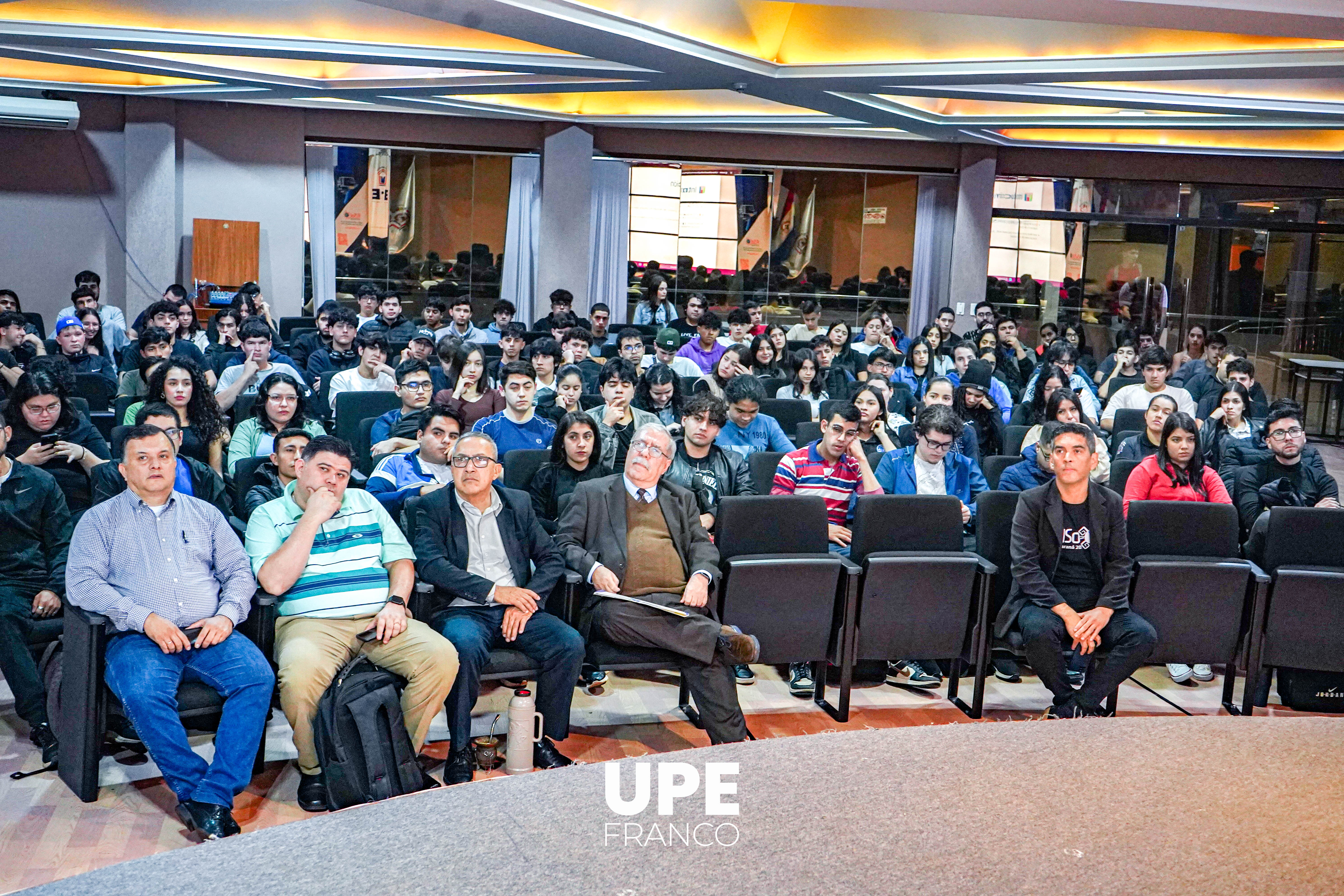 Facultad de Ciencias de la Informática al frente del FLISoL 2025: Tecnología y formación de calidad en UPE Franco