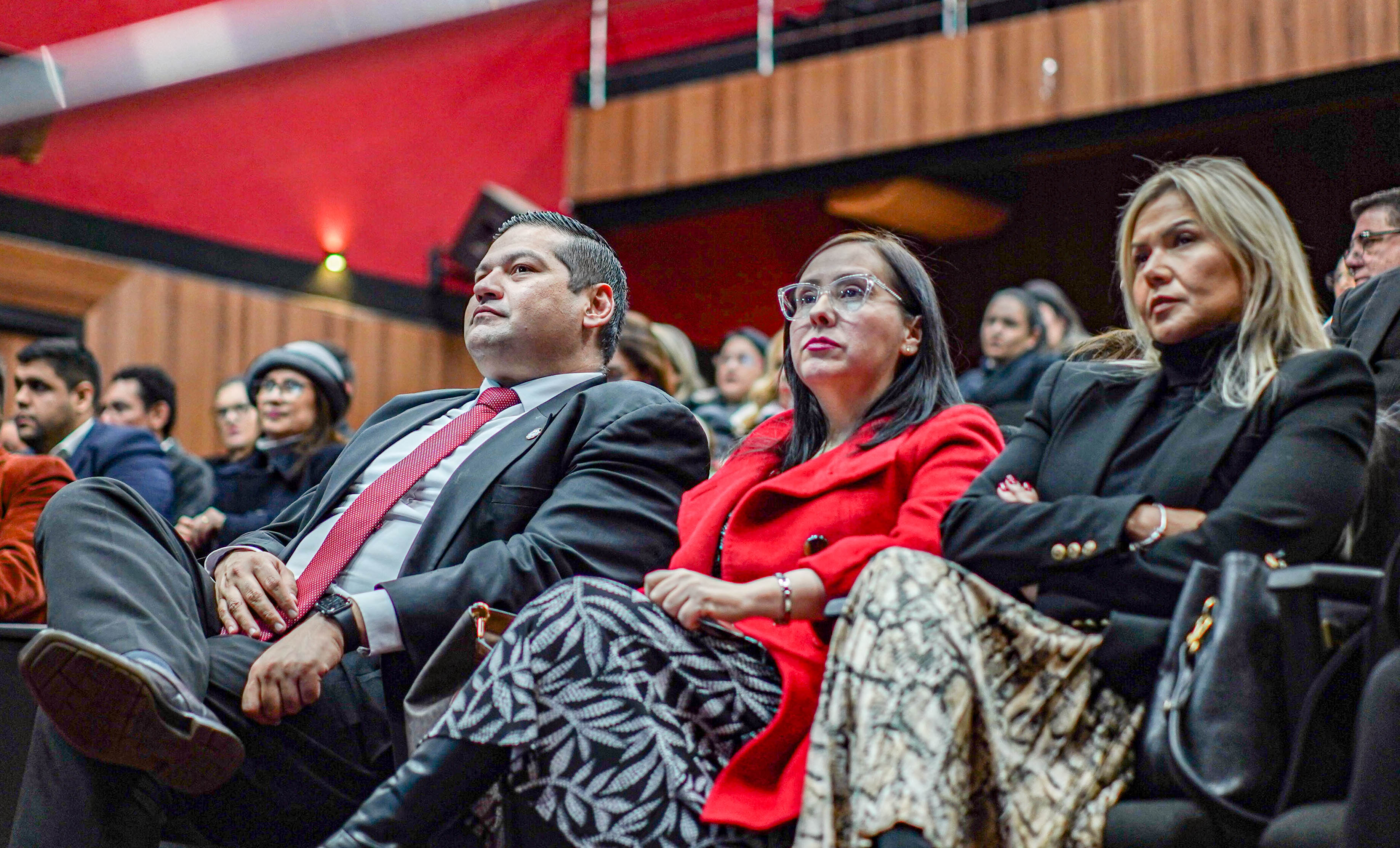 Simposio “Dignidad Tras las Rejas” reunió a autoridades para reflexionar sobre los 10 años del Código de Ejecución Penal
