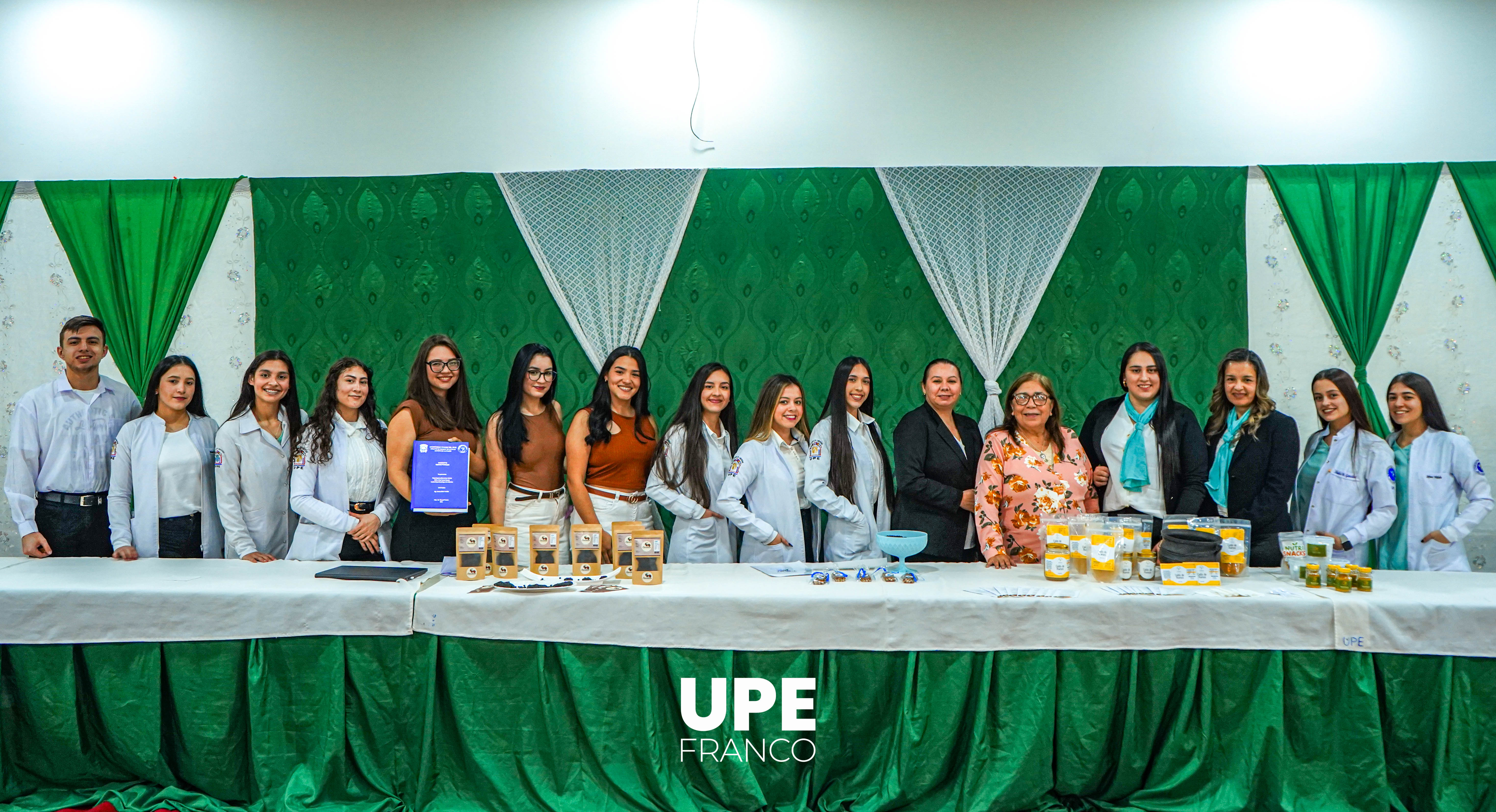 Estudiantes de Nutrición presentan proyectos de Gestión y Marketing Nutricional: Examen final