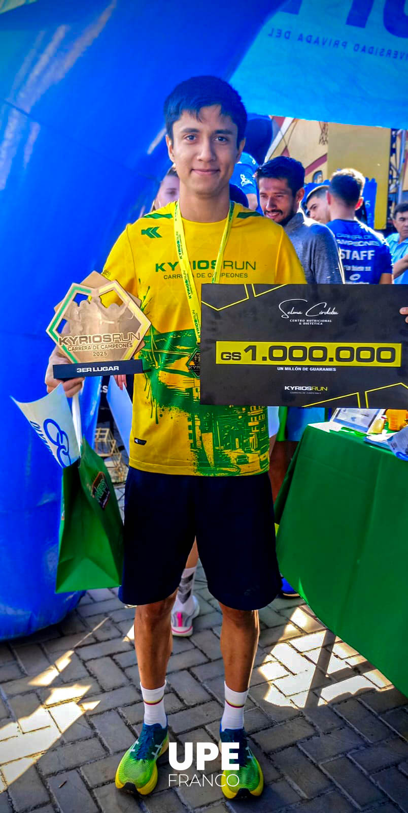 La UPE en el Podio de la Corrida de Campeones KYRIOS