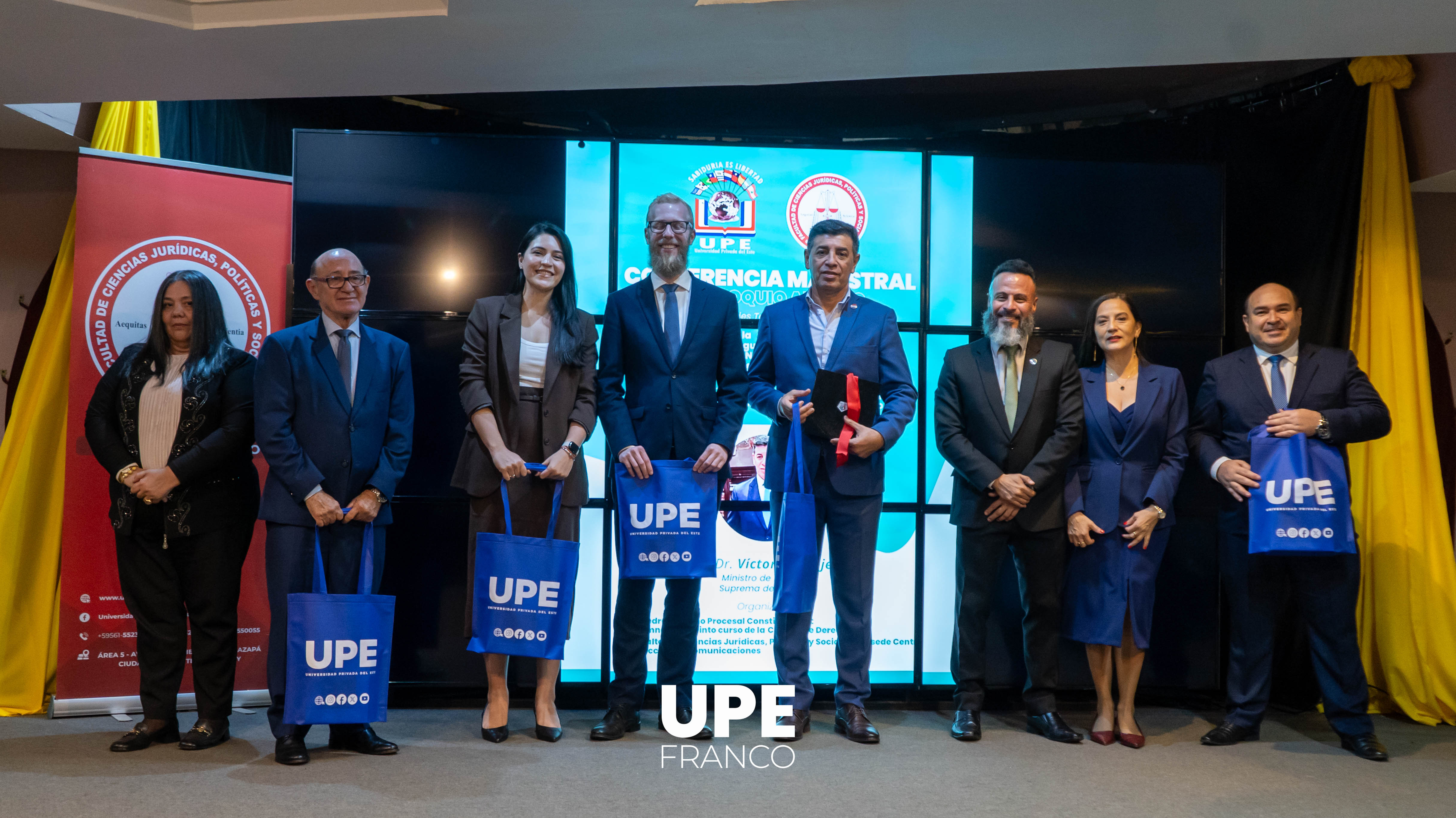 Concluye con éxito la Conferencia Magistral y Coloquio Abierto en la UPE FRANCO