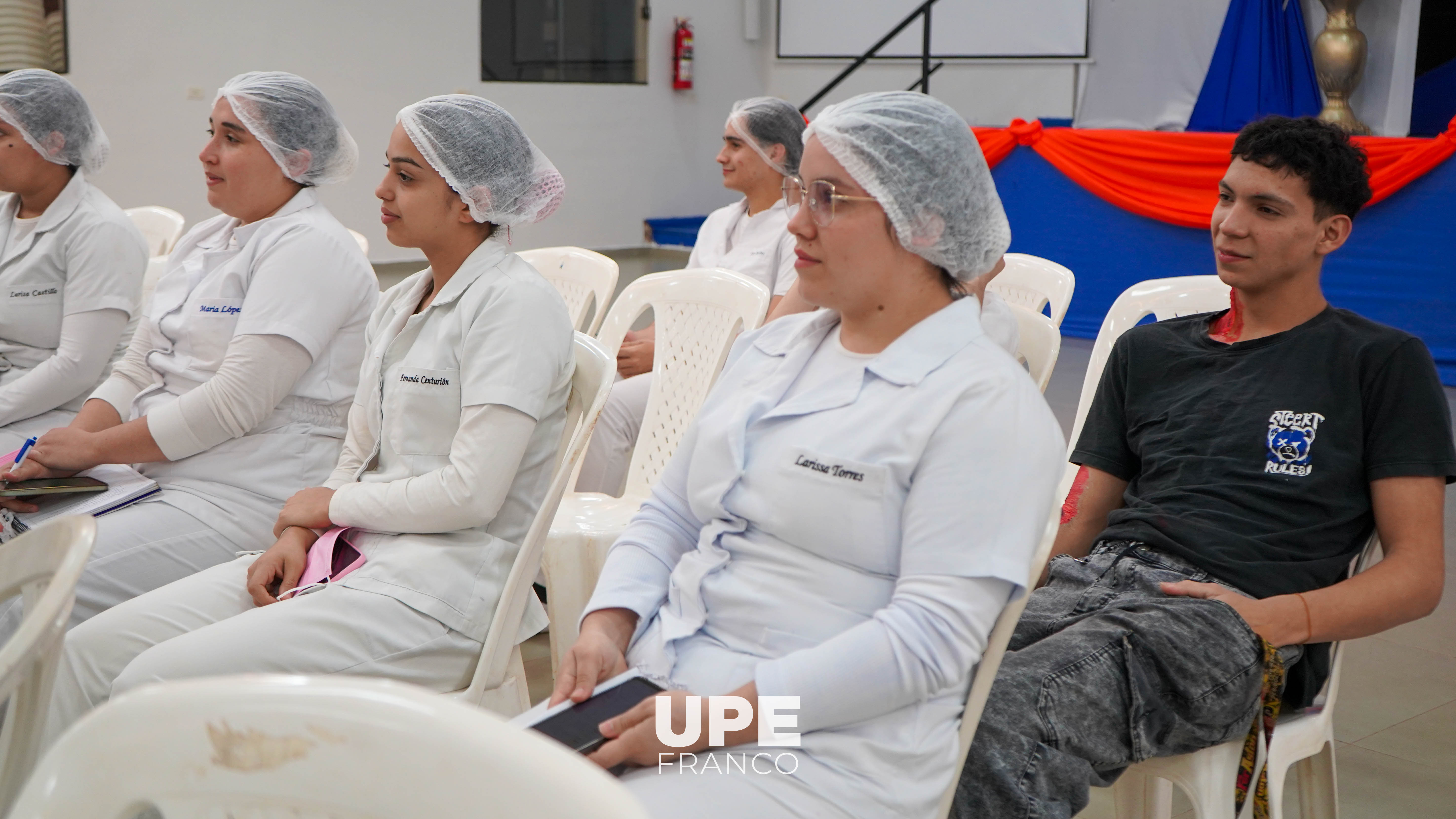 ESTUDIANTES DE ENFERMERÍA REALIZARON SIMULACIÓN DE CASOS CLÍNICOS EN EL MARCO DE UN PROYECTO DE INTEGRACIÓN DE MATERIAS