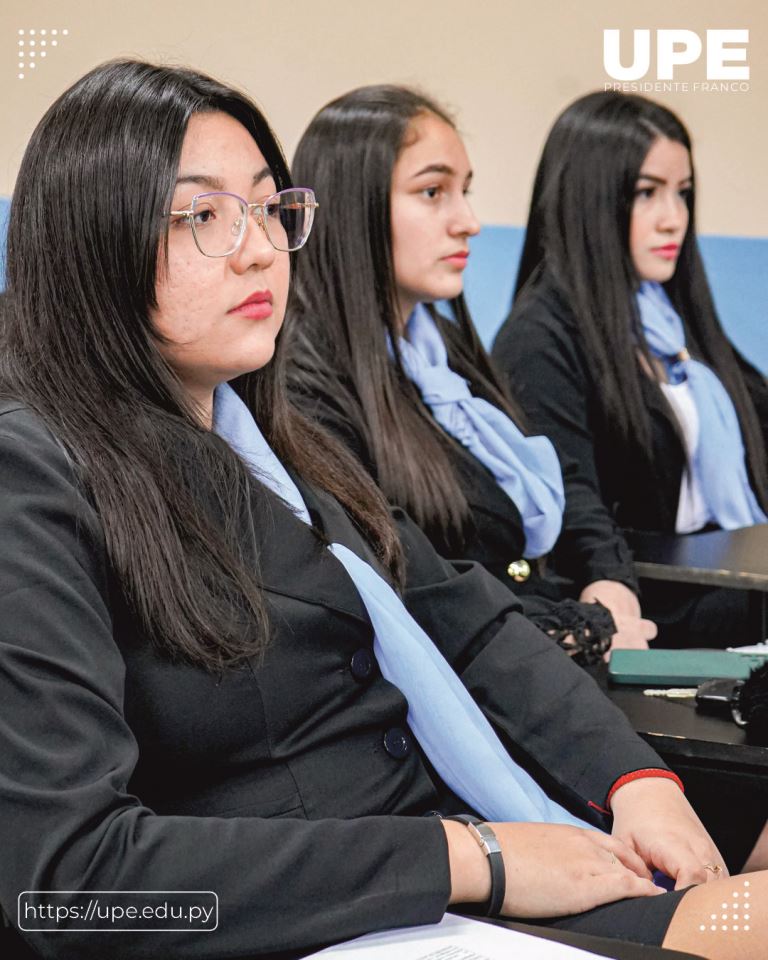 Socialización de Experiencias en la Práctica Profesional: Formando Educadores del Mañana