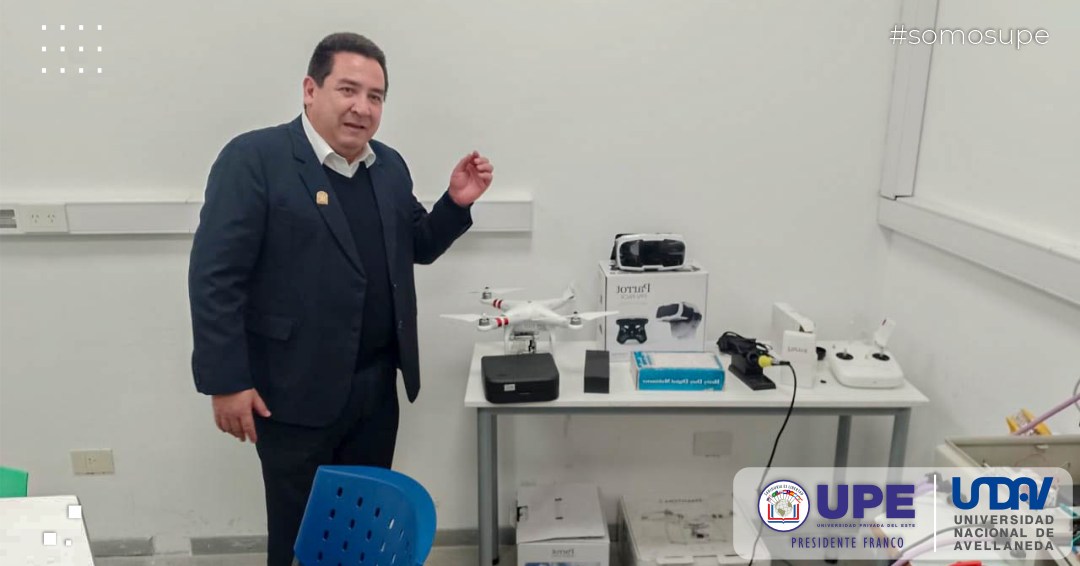 El Decano de la Facultad de Ciencias y Tecnologías de la UPE visitó laboratorios de la Universidad Nacional de Avellaneda