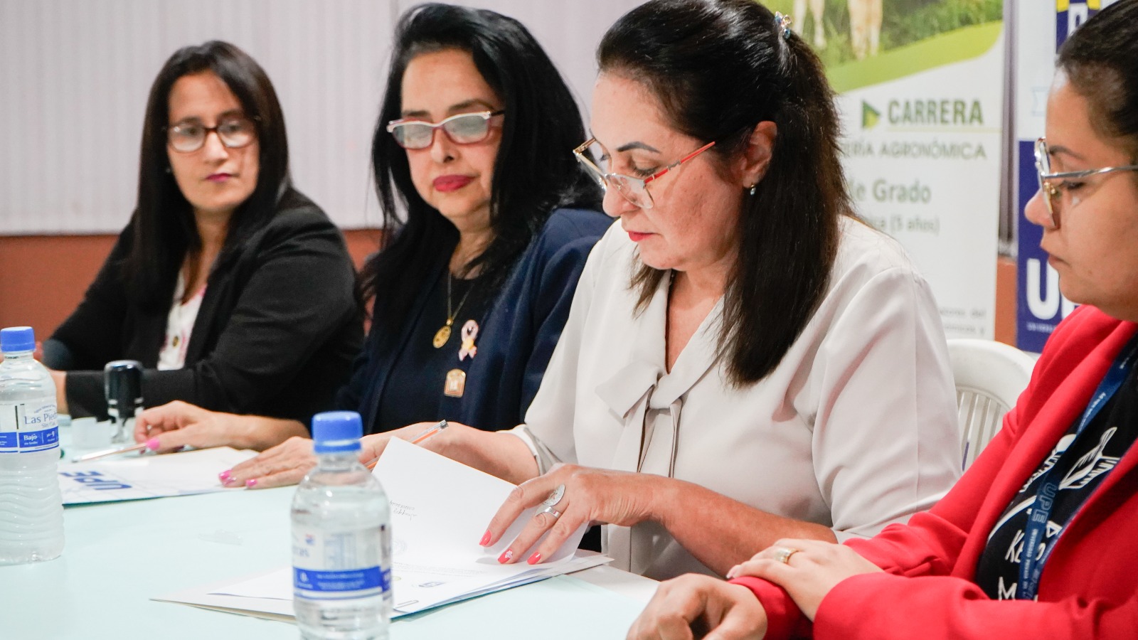 Firma de Convenio: Ciencias de la Educación, Ciencias Ambientales y Ciencias Agropecuarias