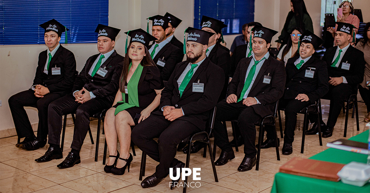 Defensa de Trabajos Finales de Grado en Ingeniería Agronómica: UPE sede Hernandarias