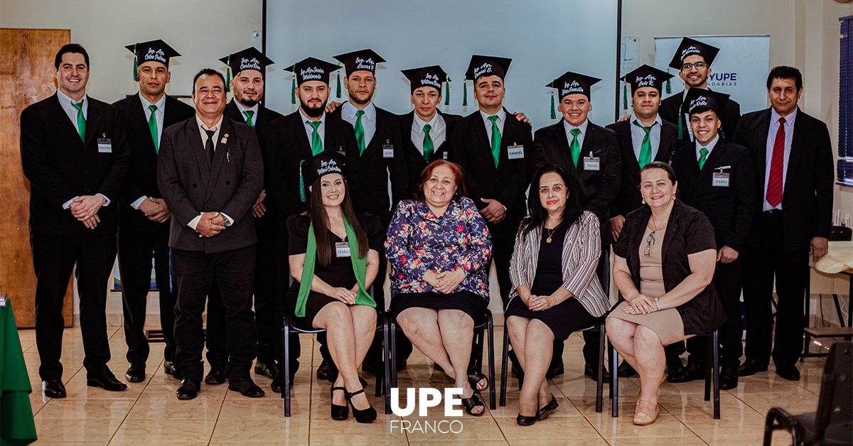 Defensa de Trabajos Finales de Grado en Ingeniería Agronómica: UPE sede Hernandarias