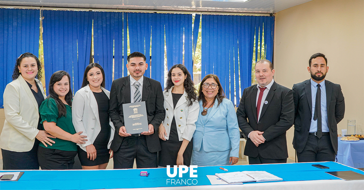 Defensas de Grado en Enfermería: Compromiso y Excelencia en la UPE Franco