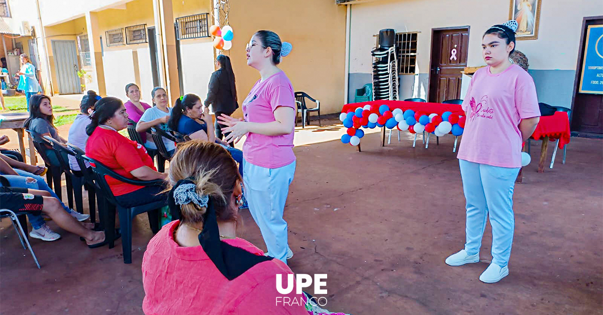 Estudiantes de Enfermería esparcen Conciencia sobre el Cáncer de Mama en la Correccional de Mujeres