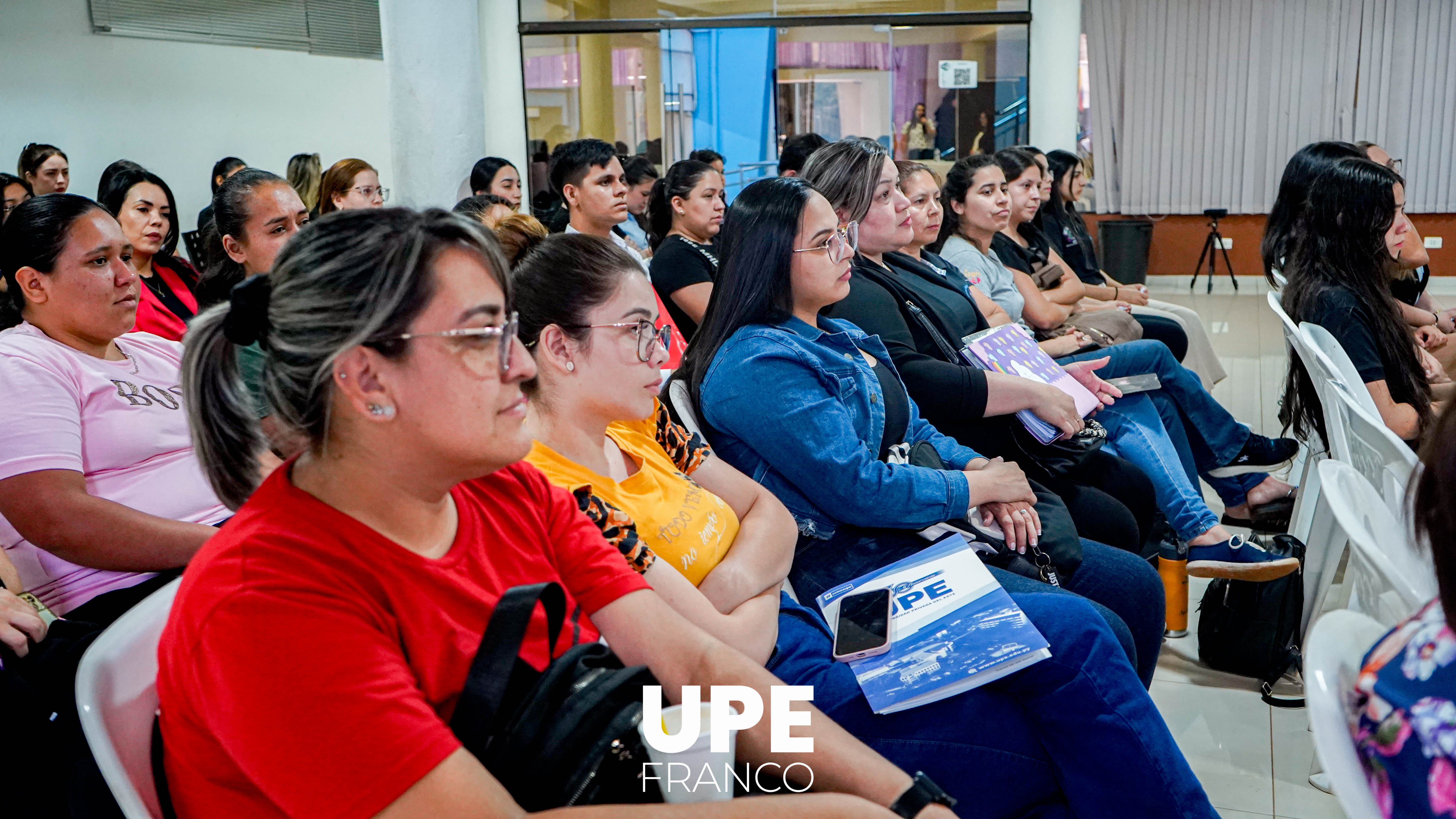 Facultad de Ciencias de la Educación de la UPE Establece Convenio con Escuela San Pedro Apóstol