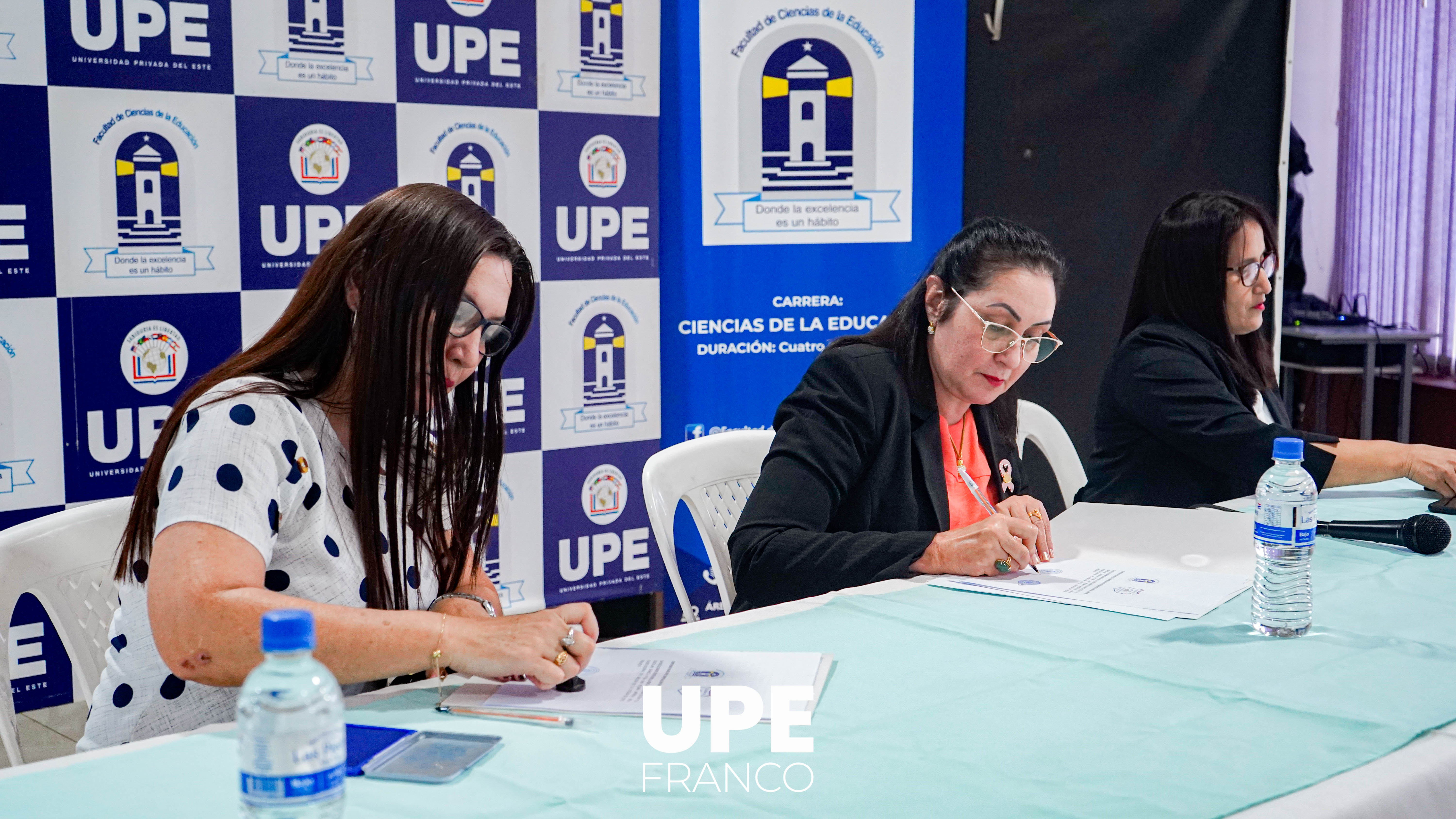 Facultad de Ciencias de la Educación de la UPE Establece Convenio con Escuela San Pedro Apóstol