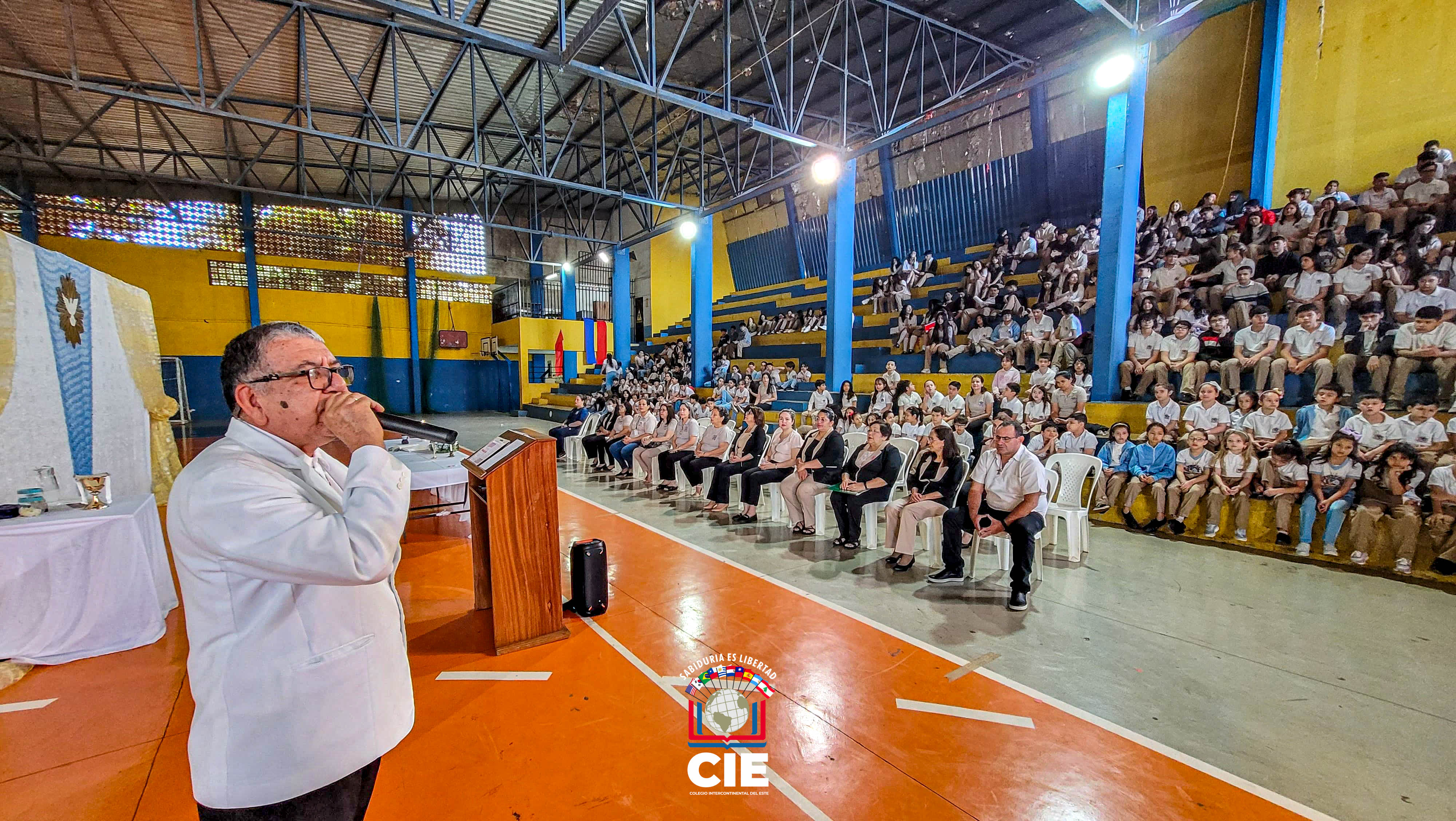 Misa en el Colegio Intercontinental del Este: Un Encuentro Espiritual para la Comunidad Académica