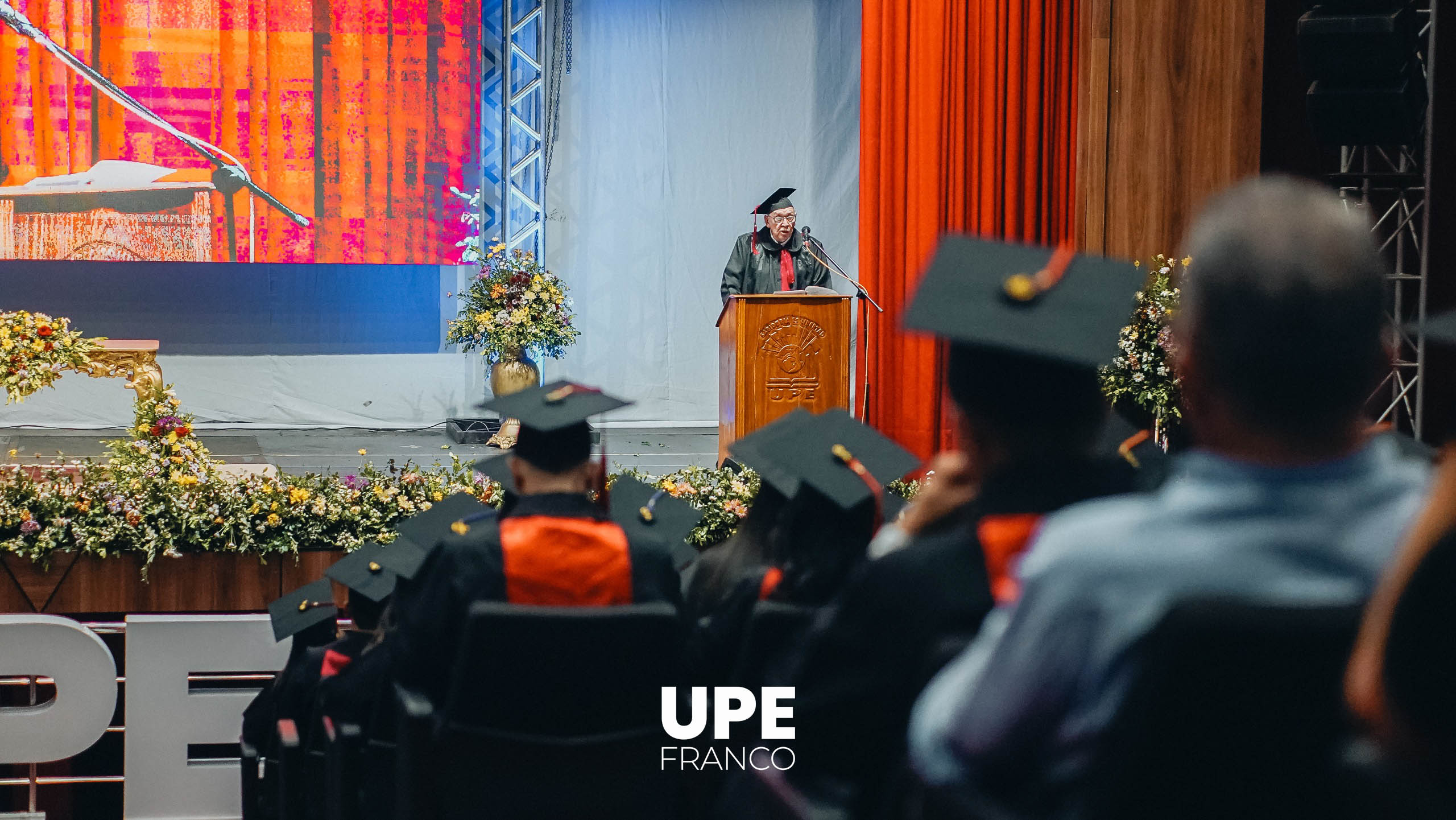 Ceremonia de Graduación UPE Franco 2024: Nueva Generación de Profesionales