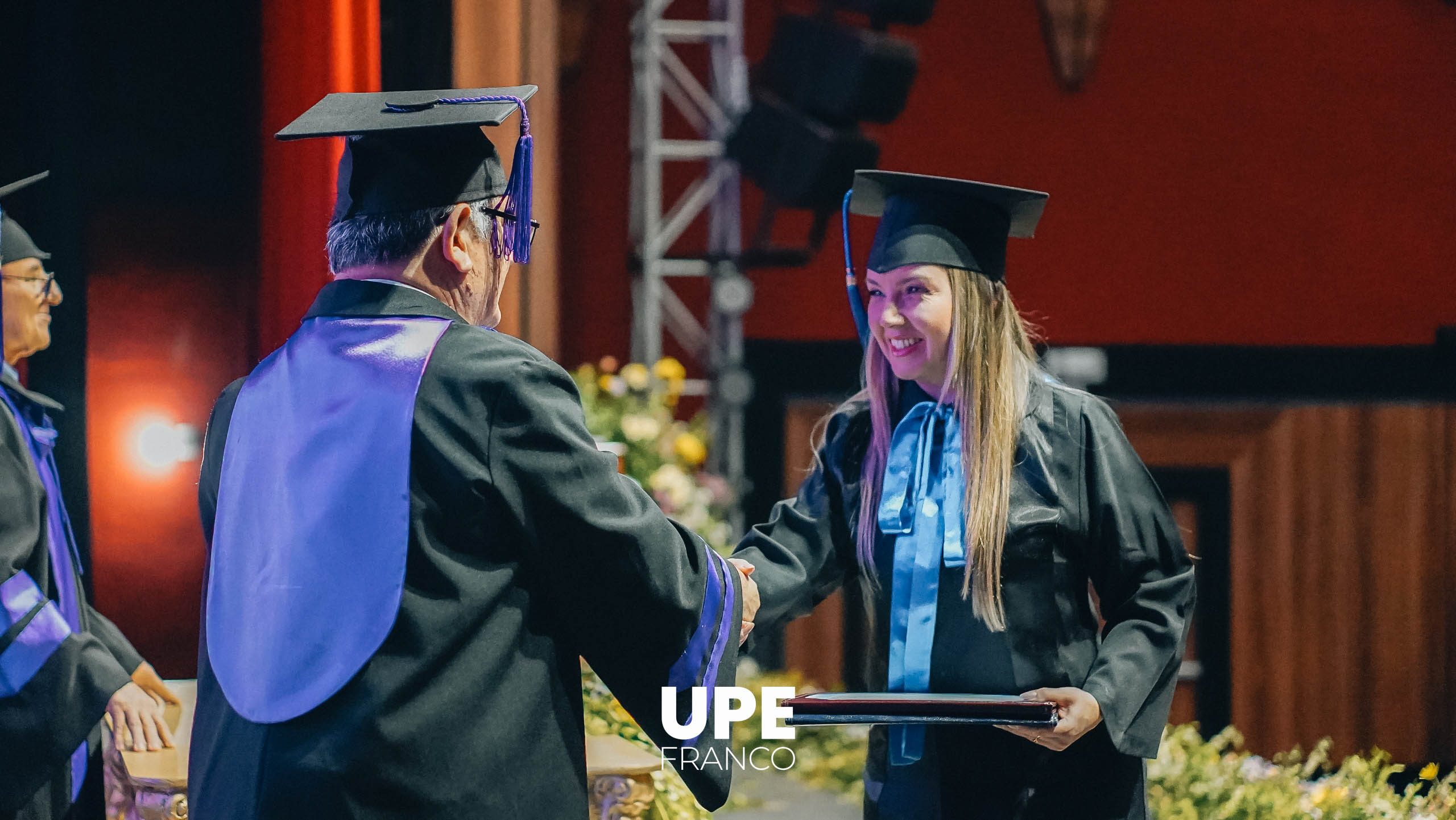 Ceremonia de Graduación UPE Franco 2024: Nueva Generación de Profesionales