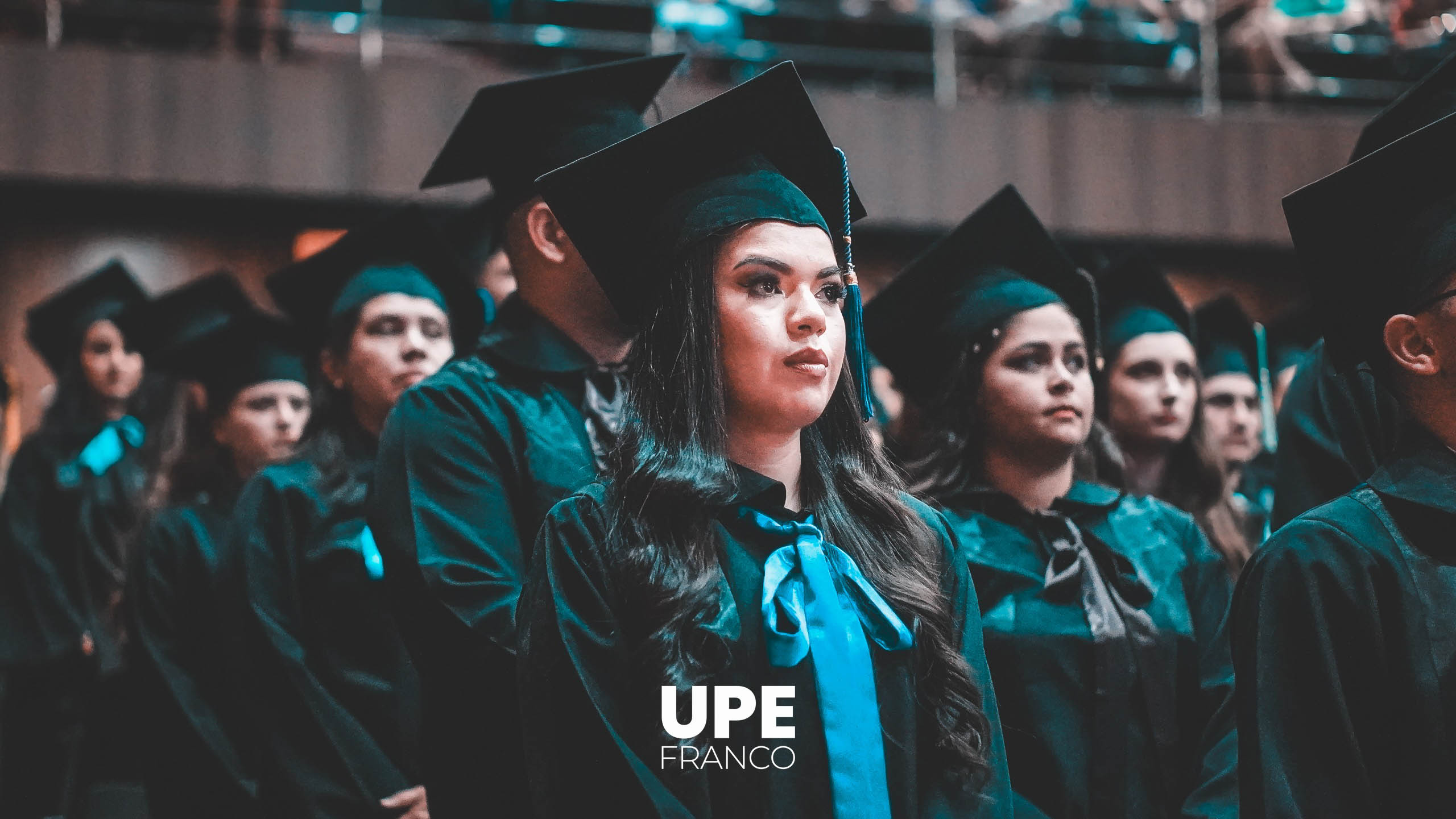 Acto de Graduación UPE 2024: Celebrando el Éxito Académico