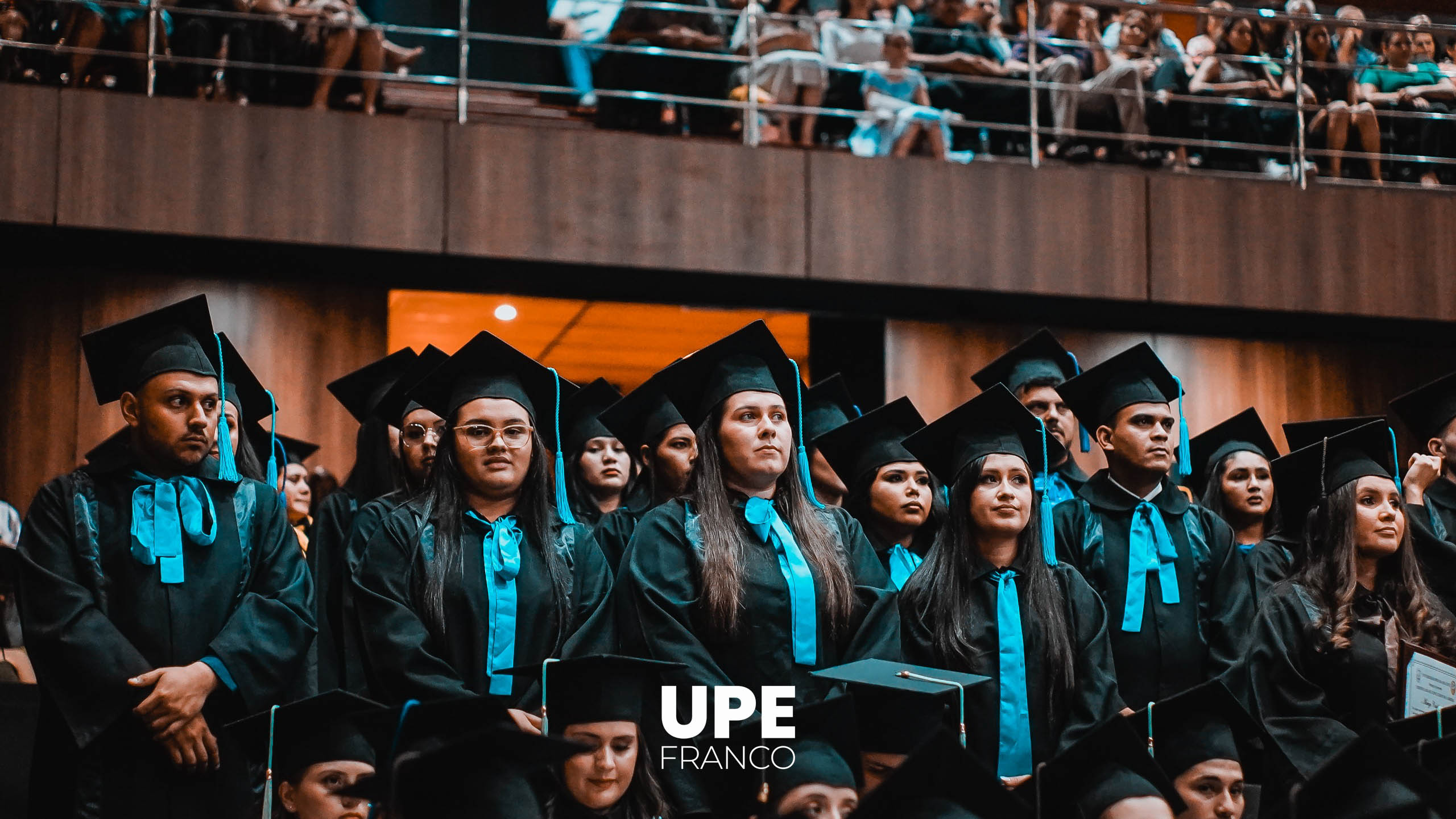 Acto de Graduación UPE 2024: Celebrando el Éxito Académico