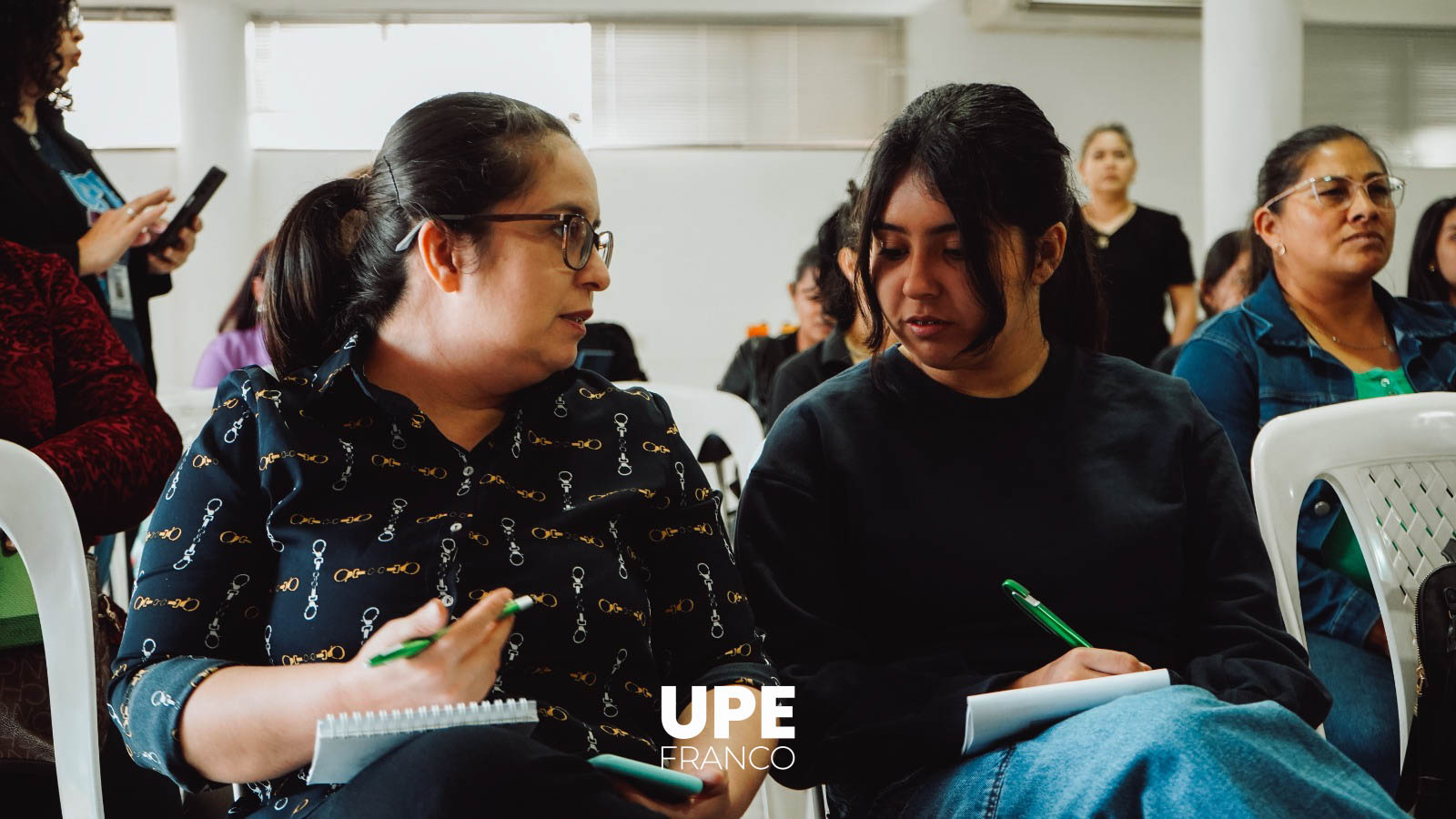 Taller Navideño Culinario en la UPE Franco