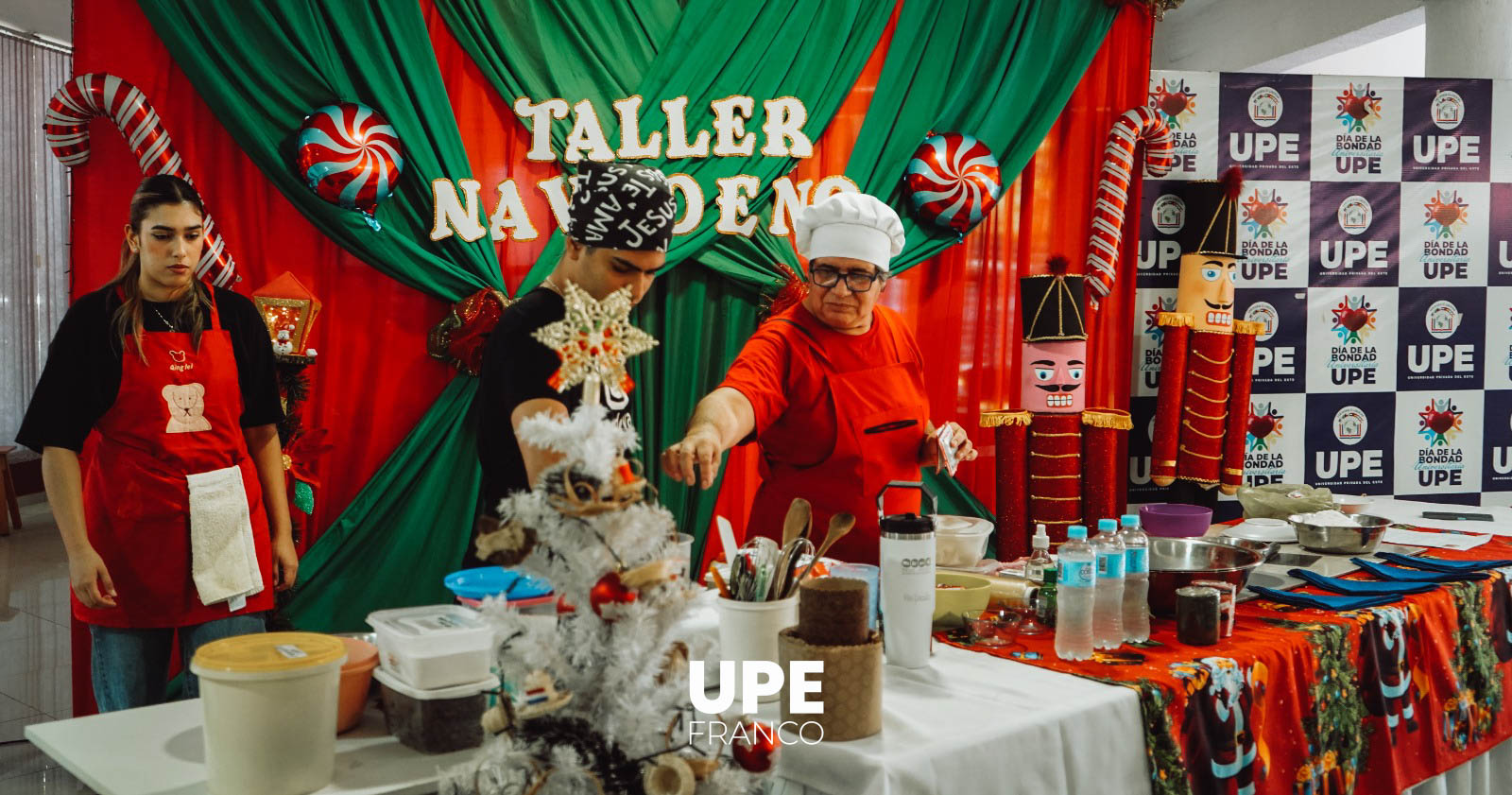 Taller Navideño Culinario en la UPE Franco