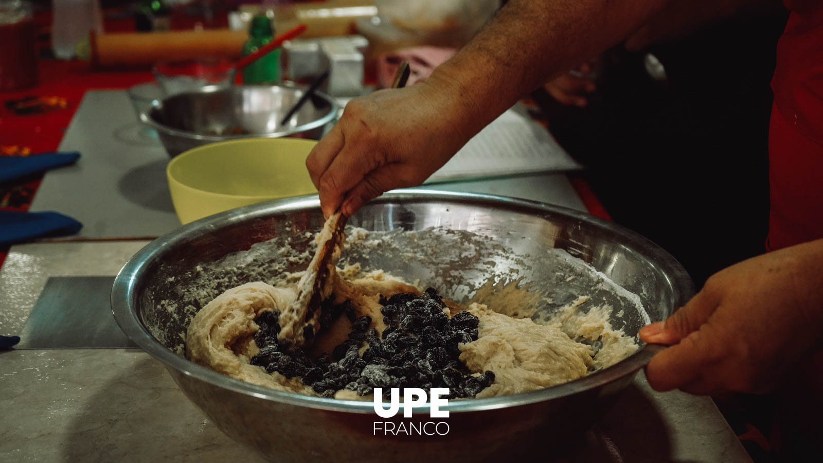 Taller Navideño Culinario en la UPE Franco