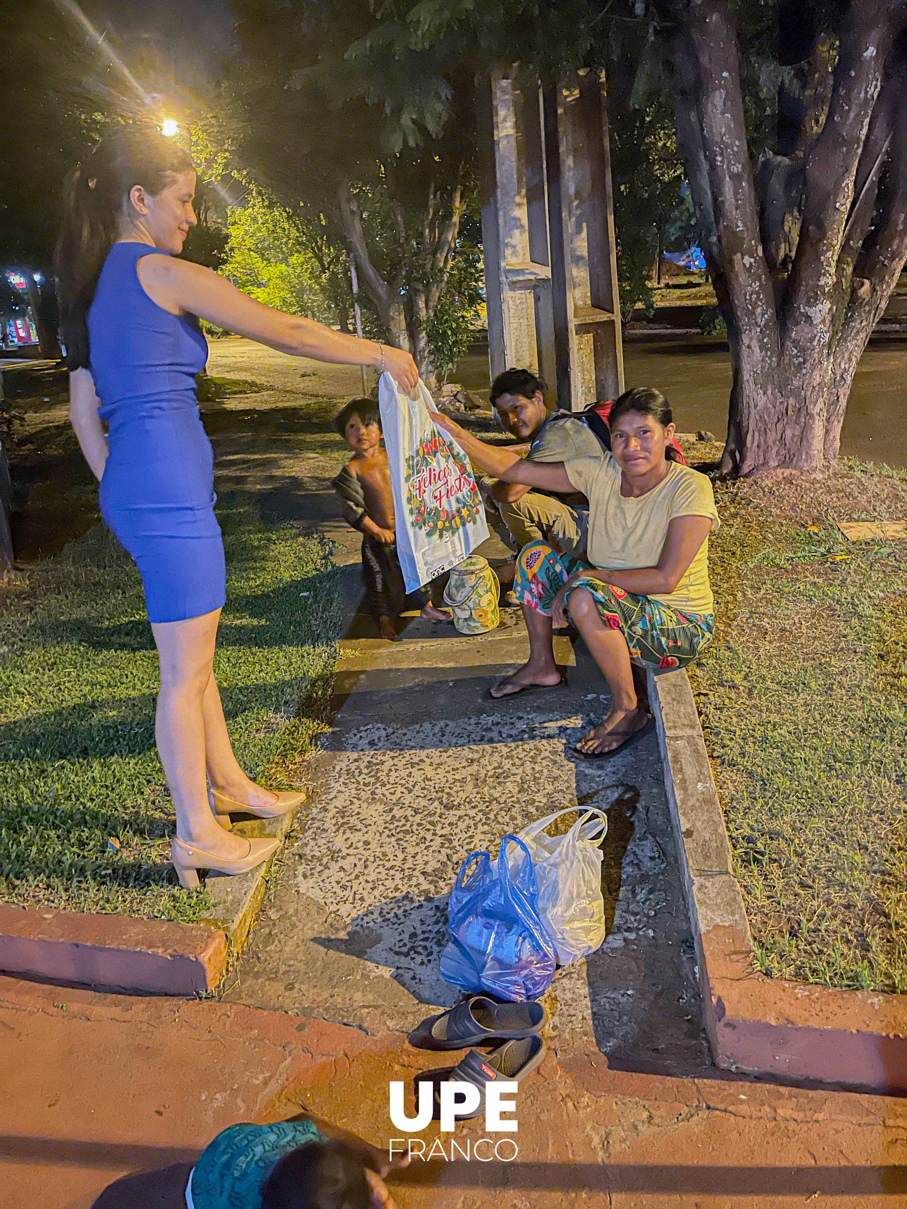 Una Navidad Diferente: Celebrando la Navidad con Solidaridad