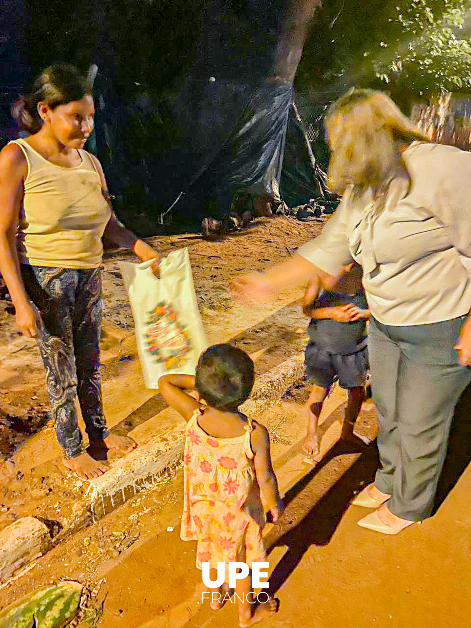 Una Navidad Diferente: Celebrando la Navidad con Solidaridad