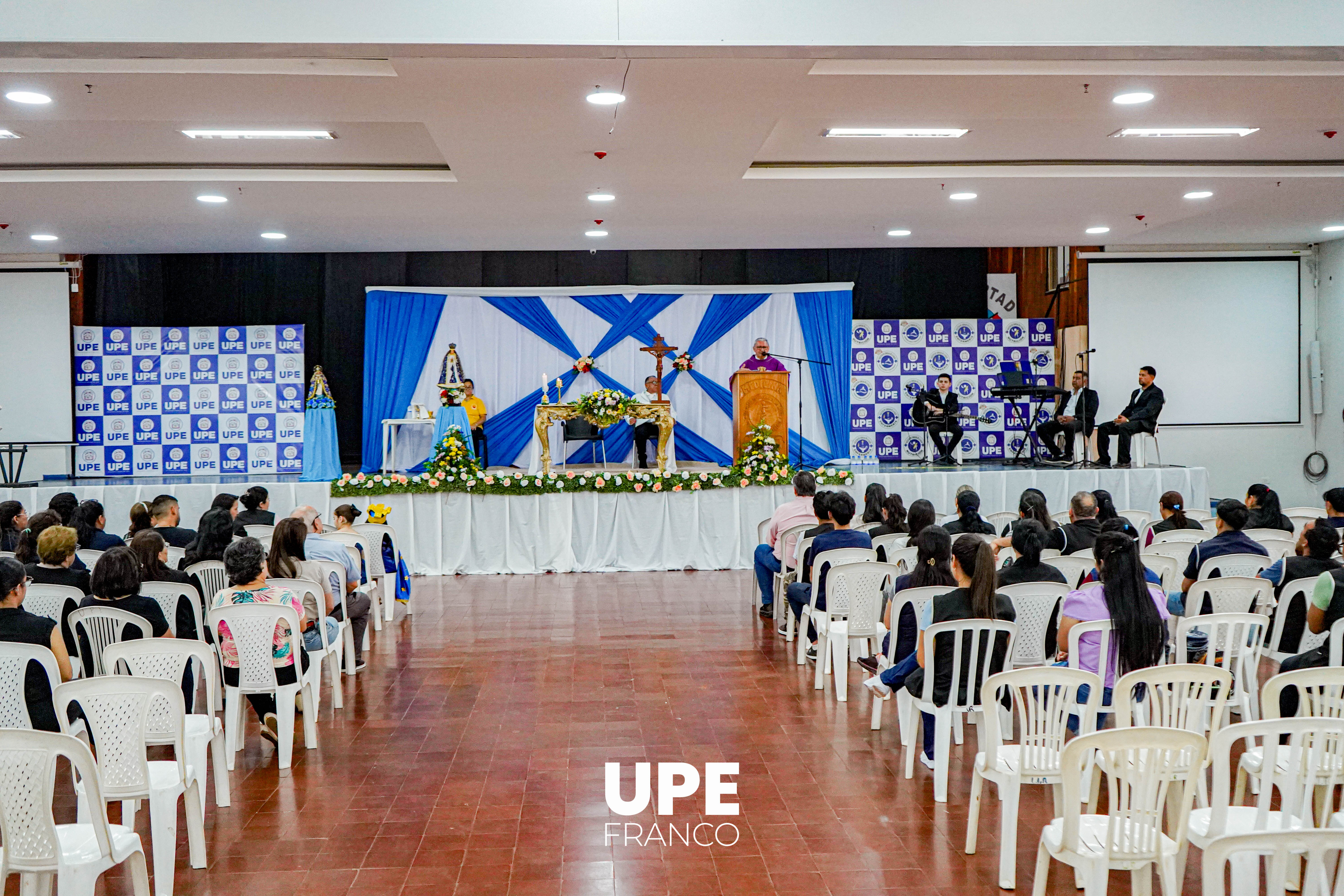 UPE Celebra la Fe: Misa Cantada en Honor a la Virgen de Caacupé