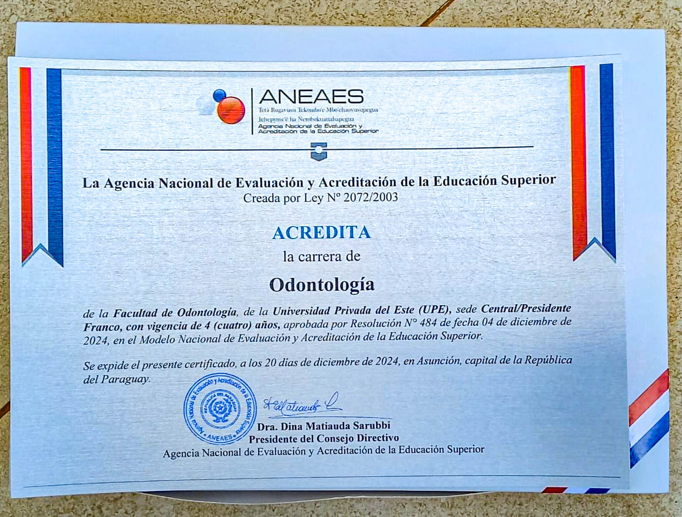 Entrega de Certificado: Acreditación por la ANEAES a la carrera de Odontología