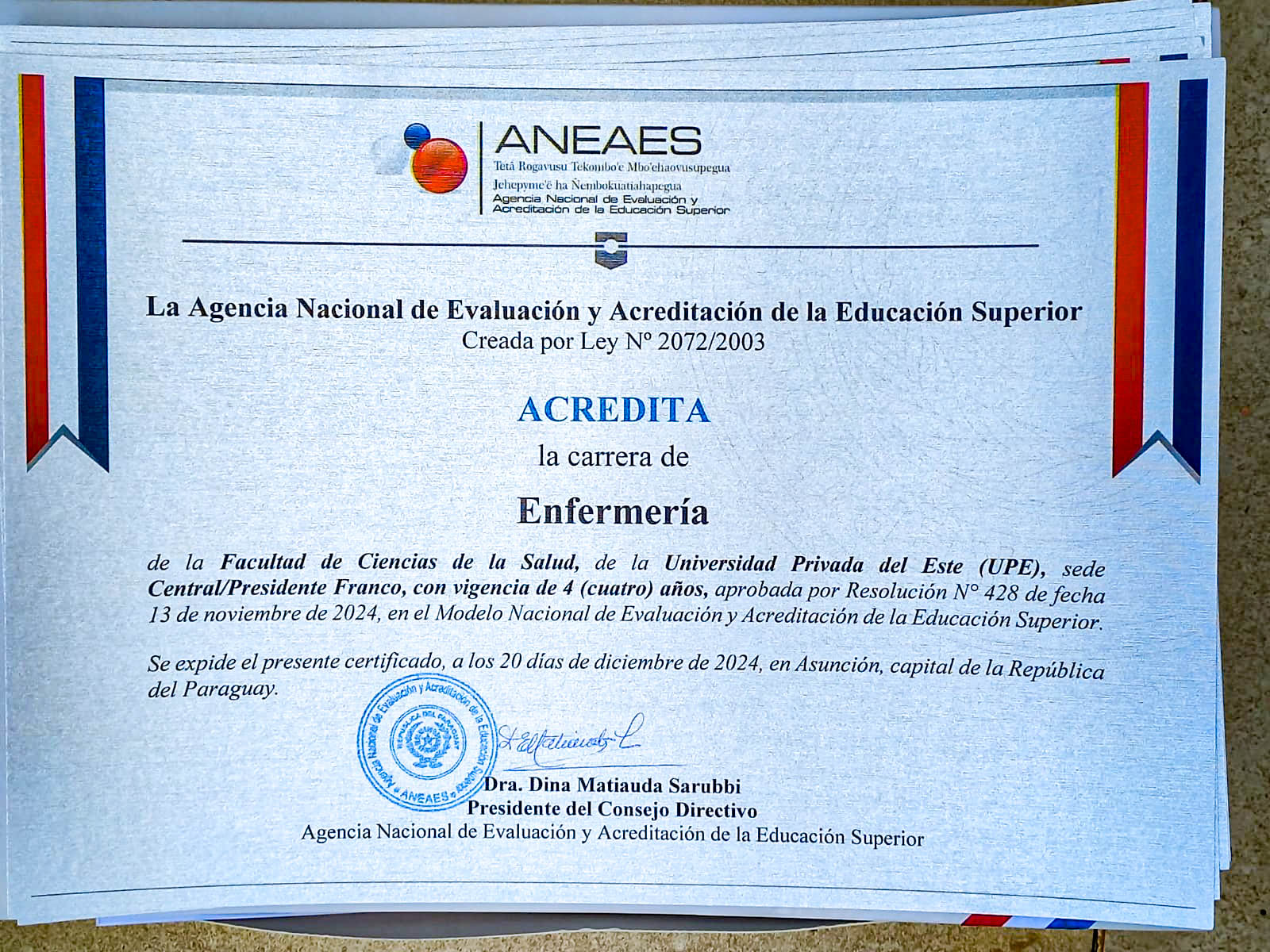 Entrega de Certificado: Acreditación por la ANEAES a la carrera de Enfermería