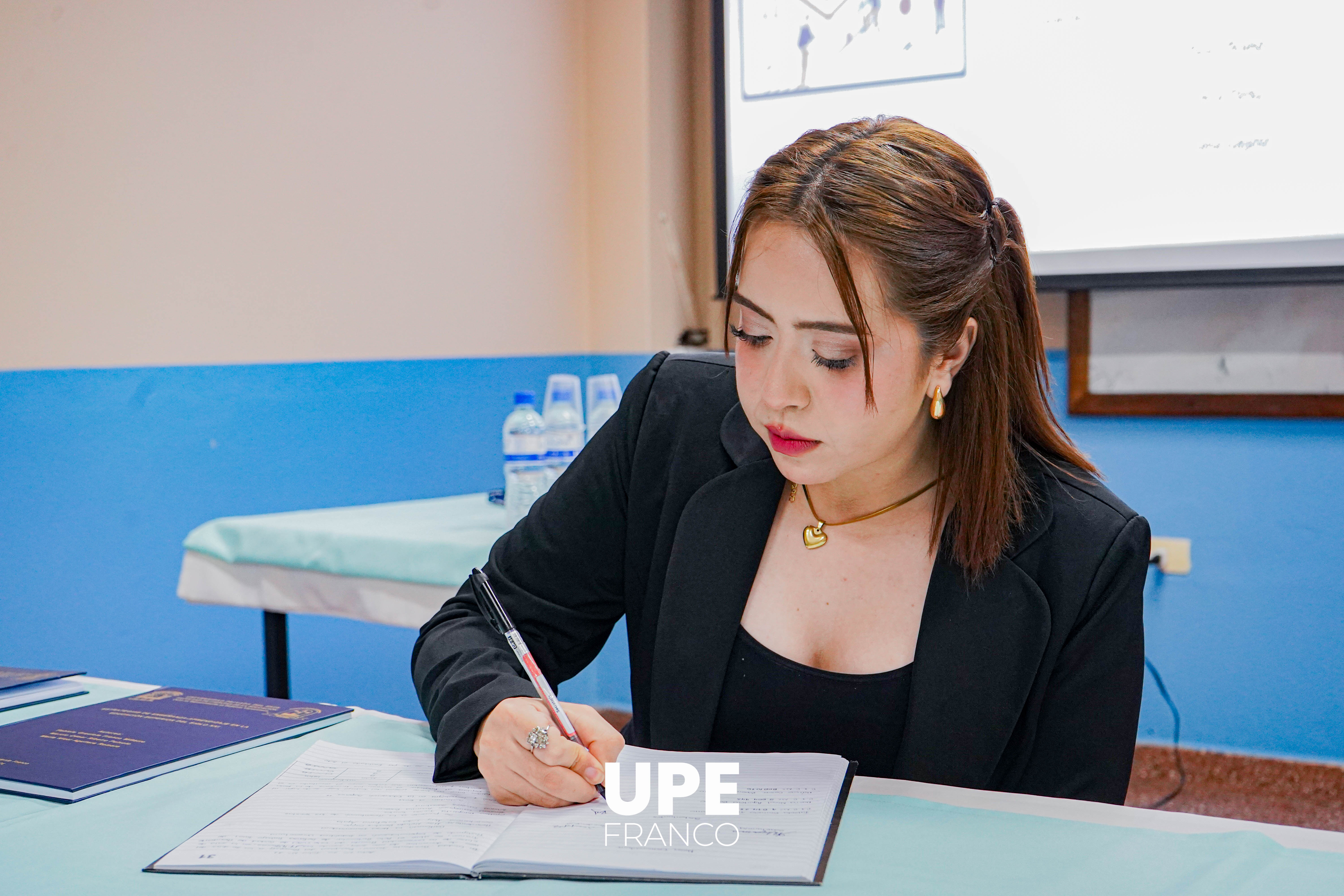 Culminación de Posgrado en Didáctica Universitaria: Formando Líderes del Futuro