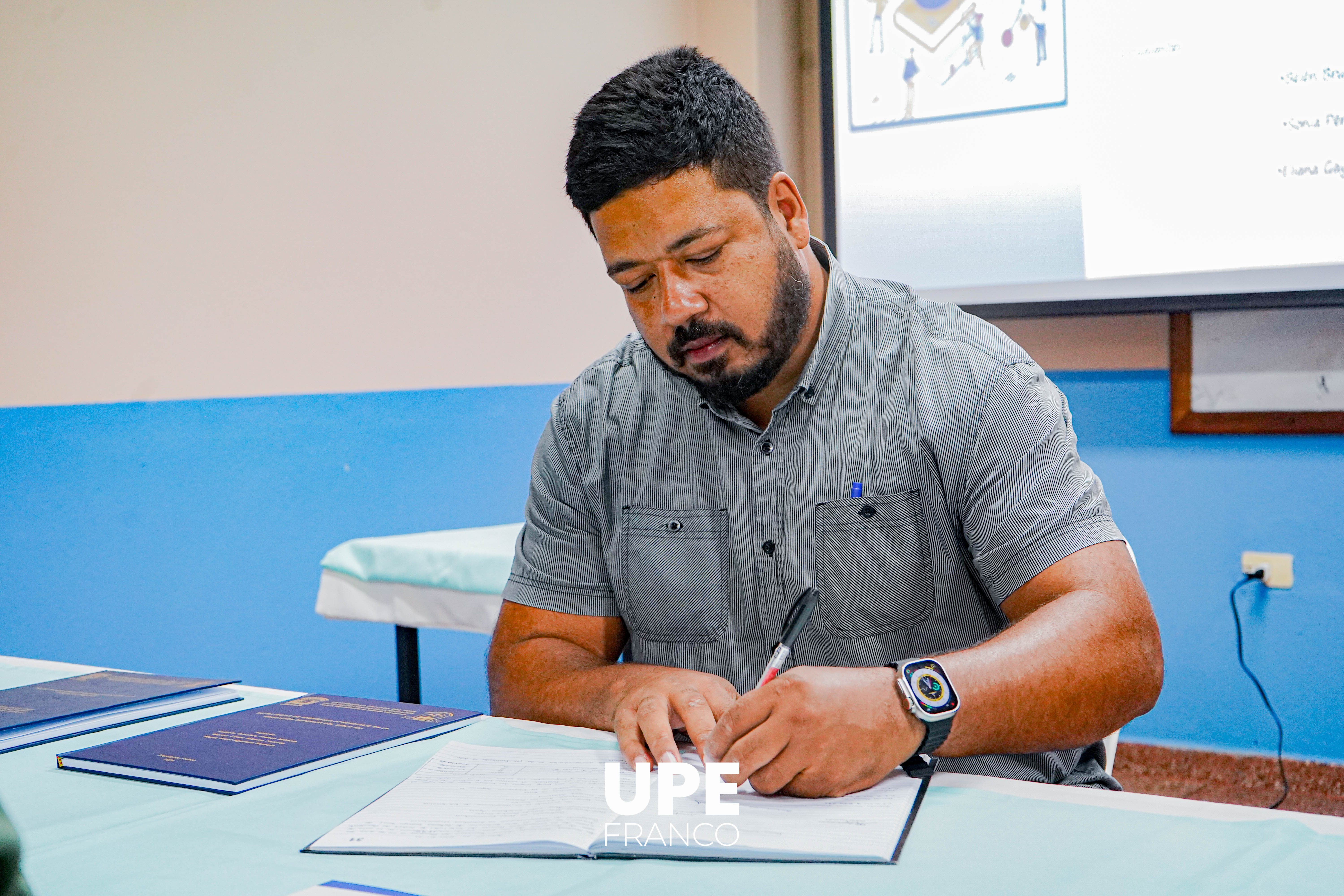 Culminación de Posgrado en Didáctica Universitaria: Formando Líderes del Futuro