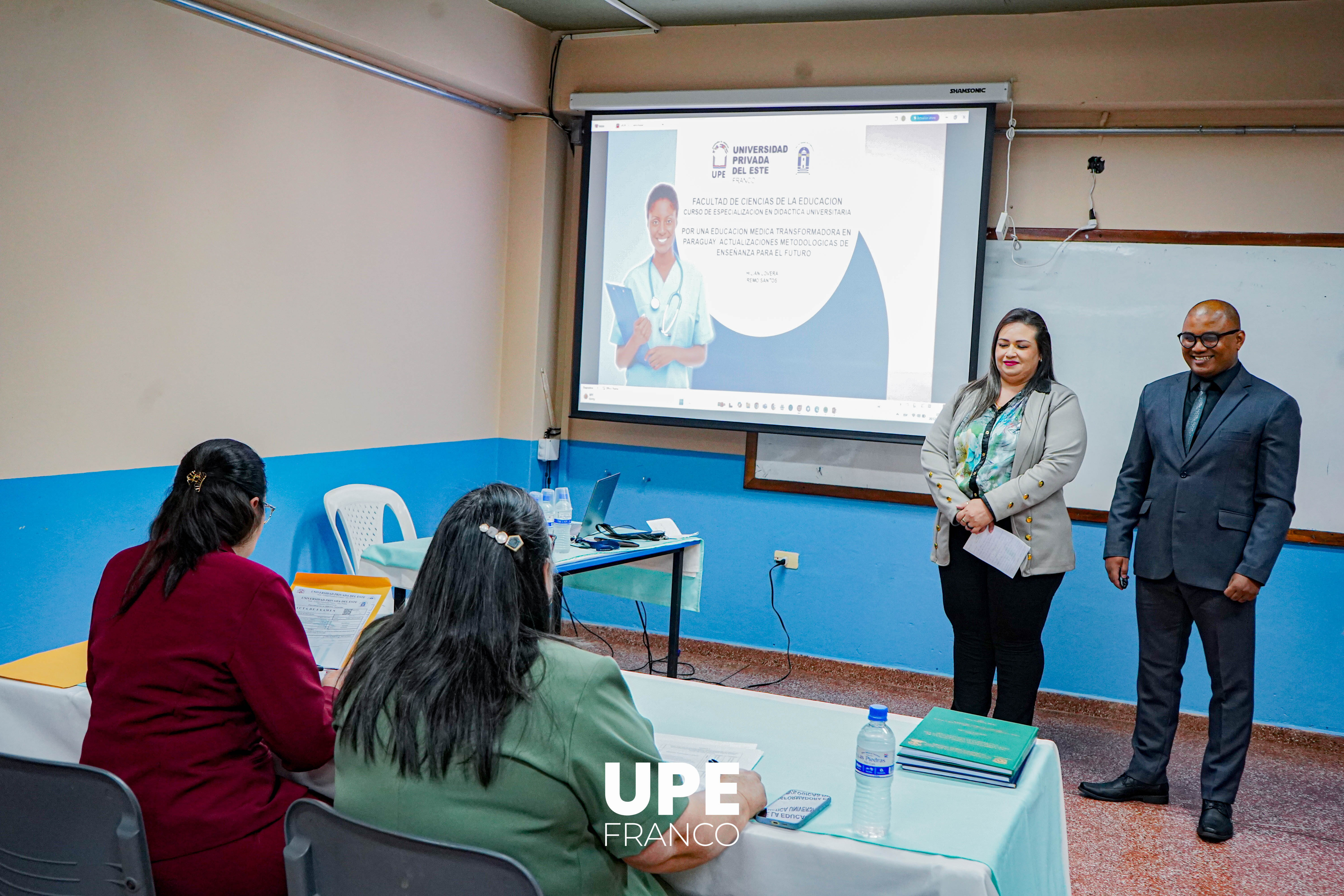 Culminación de Posgrado en Didáctica Universitaria: Formando Líderes del Futuro