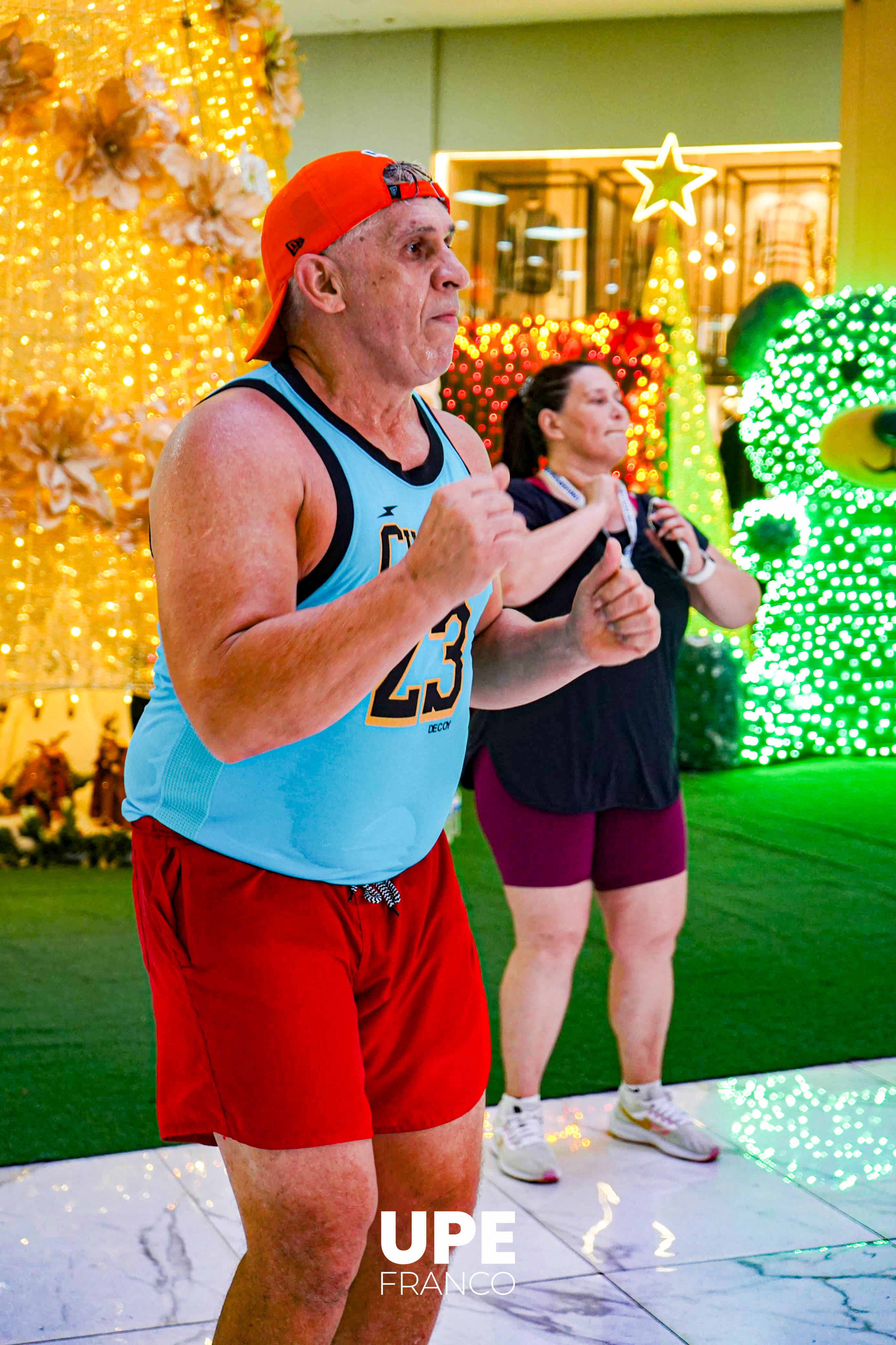 Movement Fitness UPE Franco: Zumba y Bienestar en el Shopping París