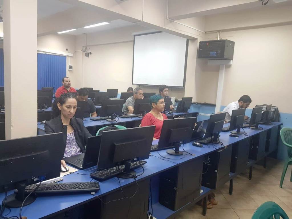 Curso de Actualización Docente "Planificación y Evaluación"