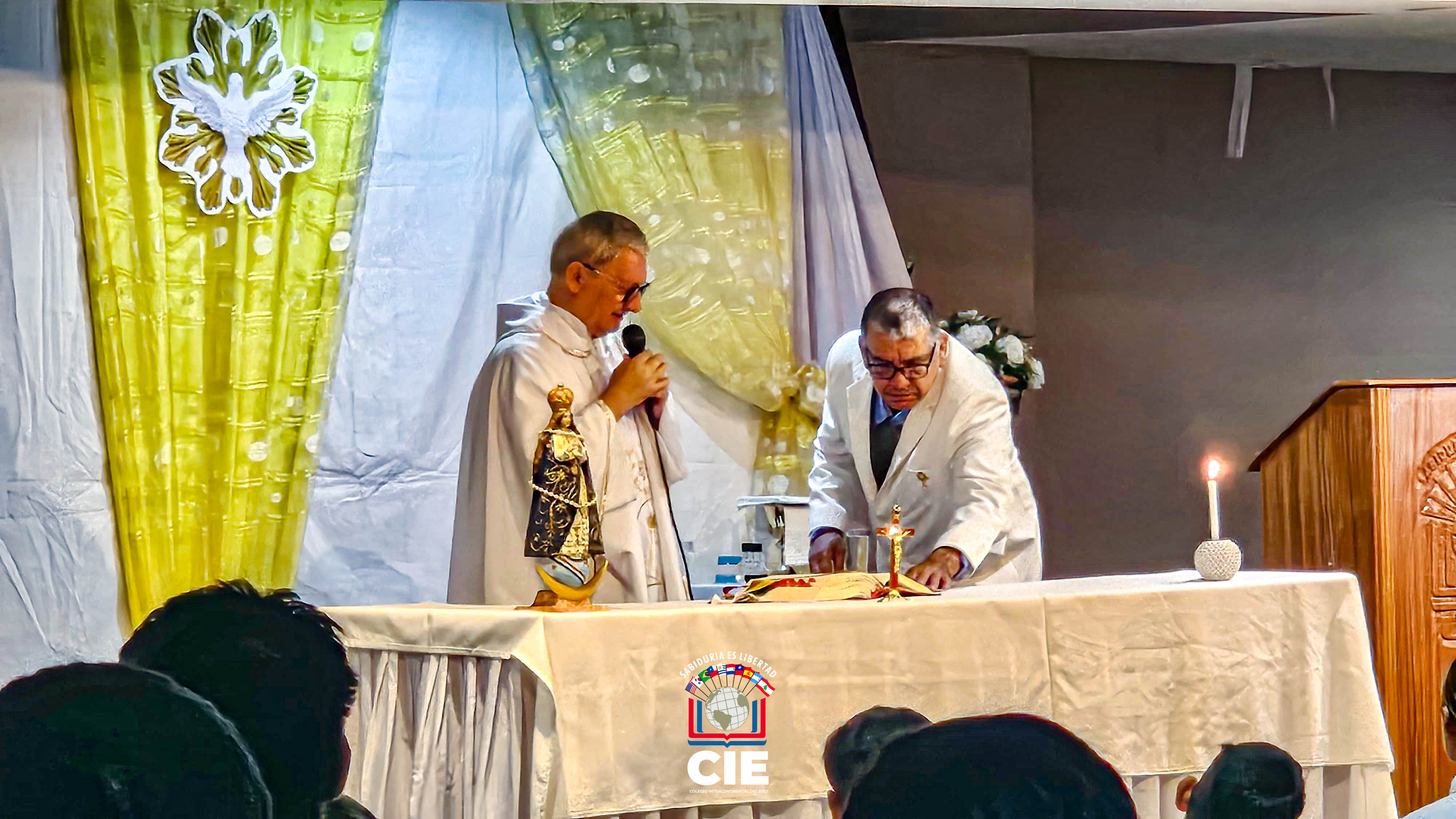 Comunidad del CIE se reúne en Misa de acción de gracias tras Semana Santa
