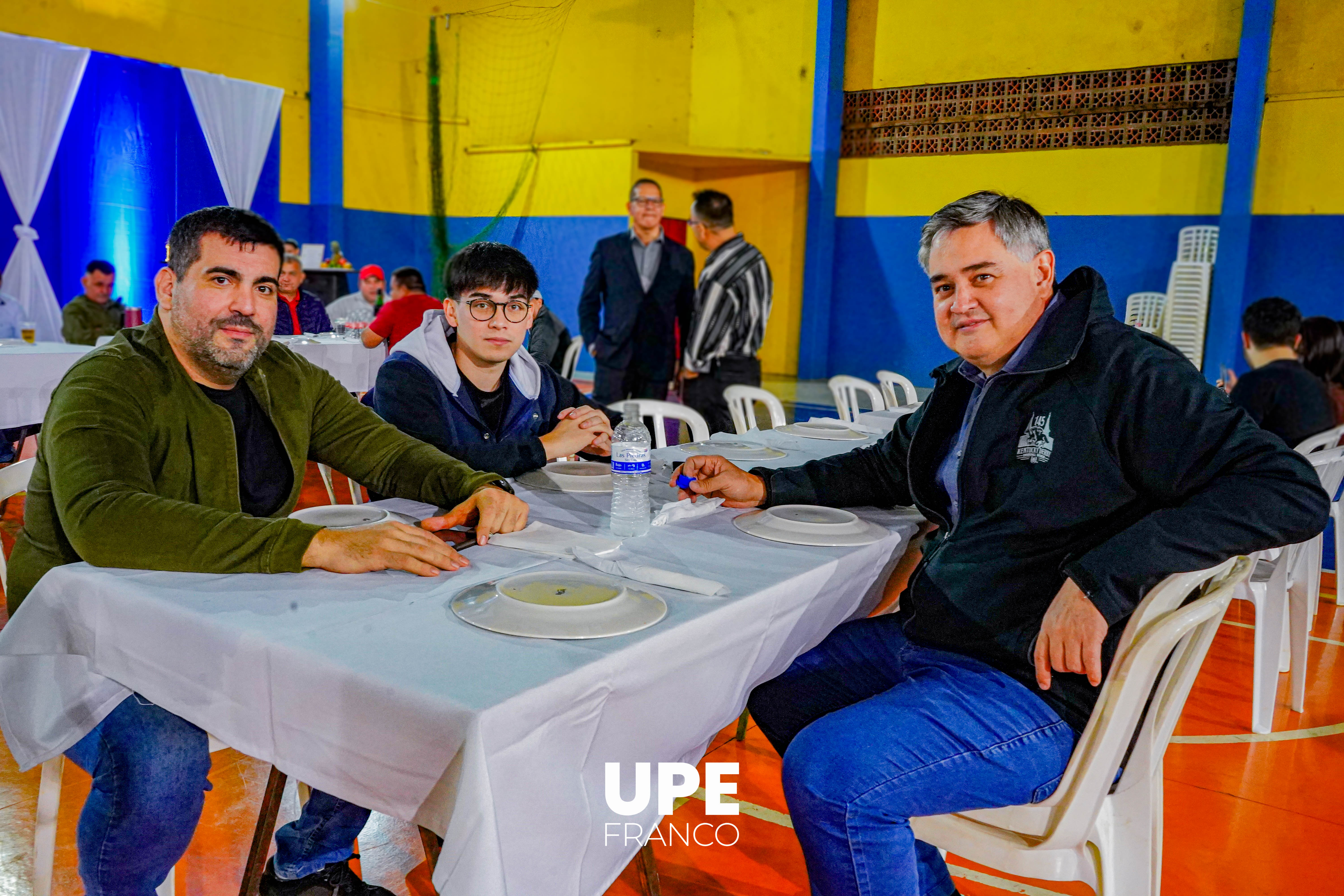 UPE Franco celebra el Día del Trabajador: Cena de confraternización