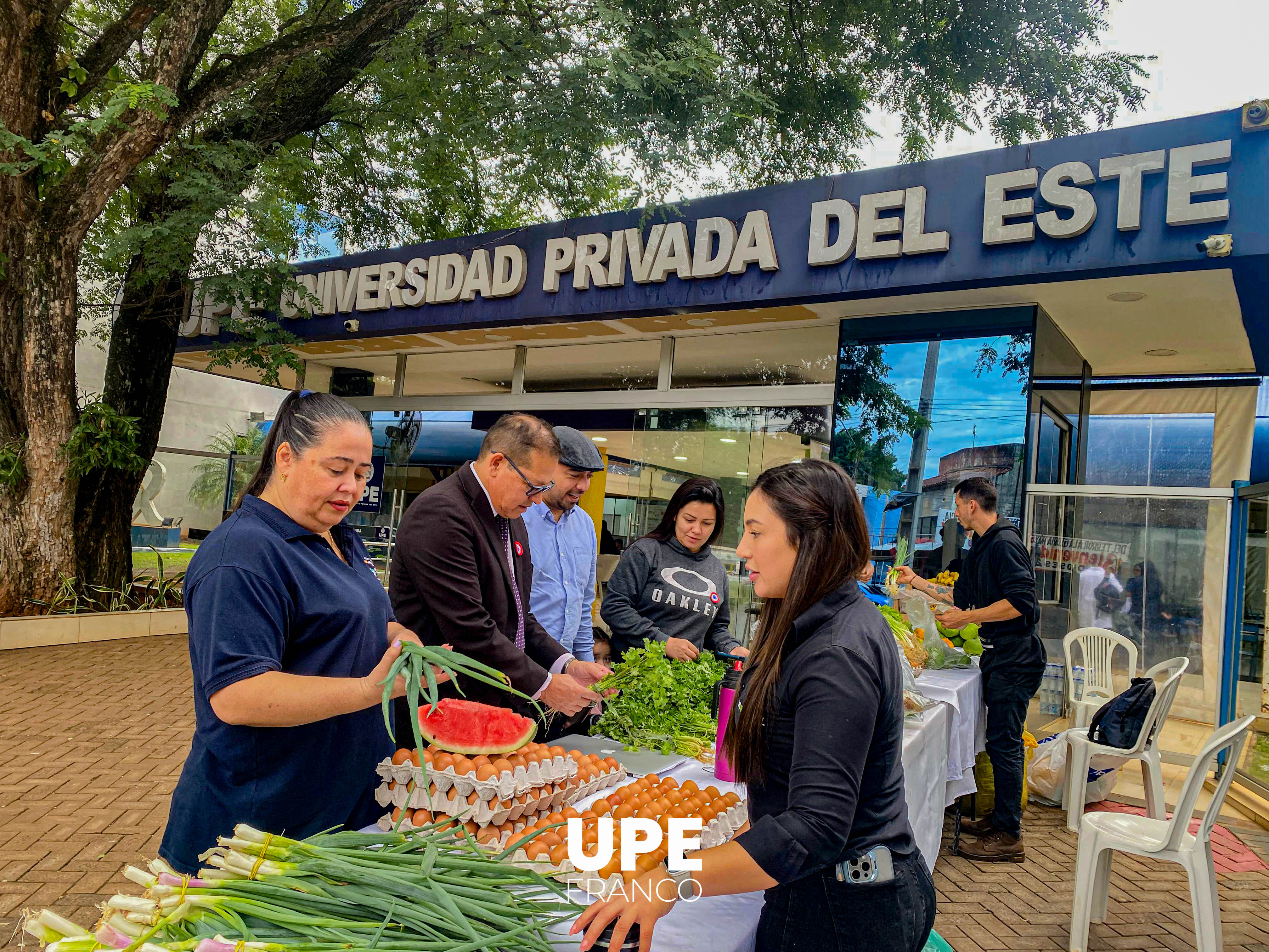 Feria hortigranjera en UPE FRANCO: Formación práctica y vínculo comunitario