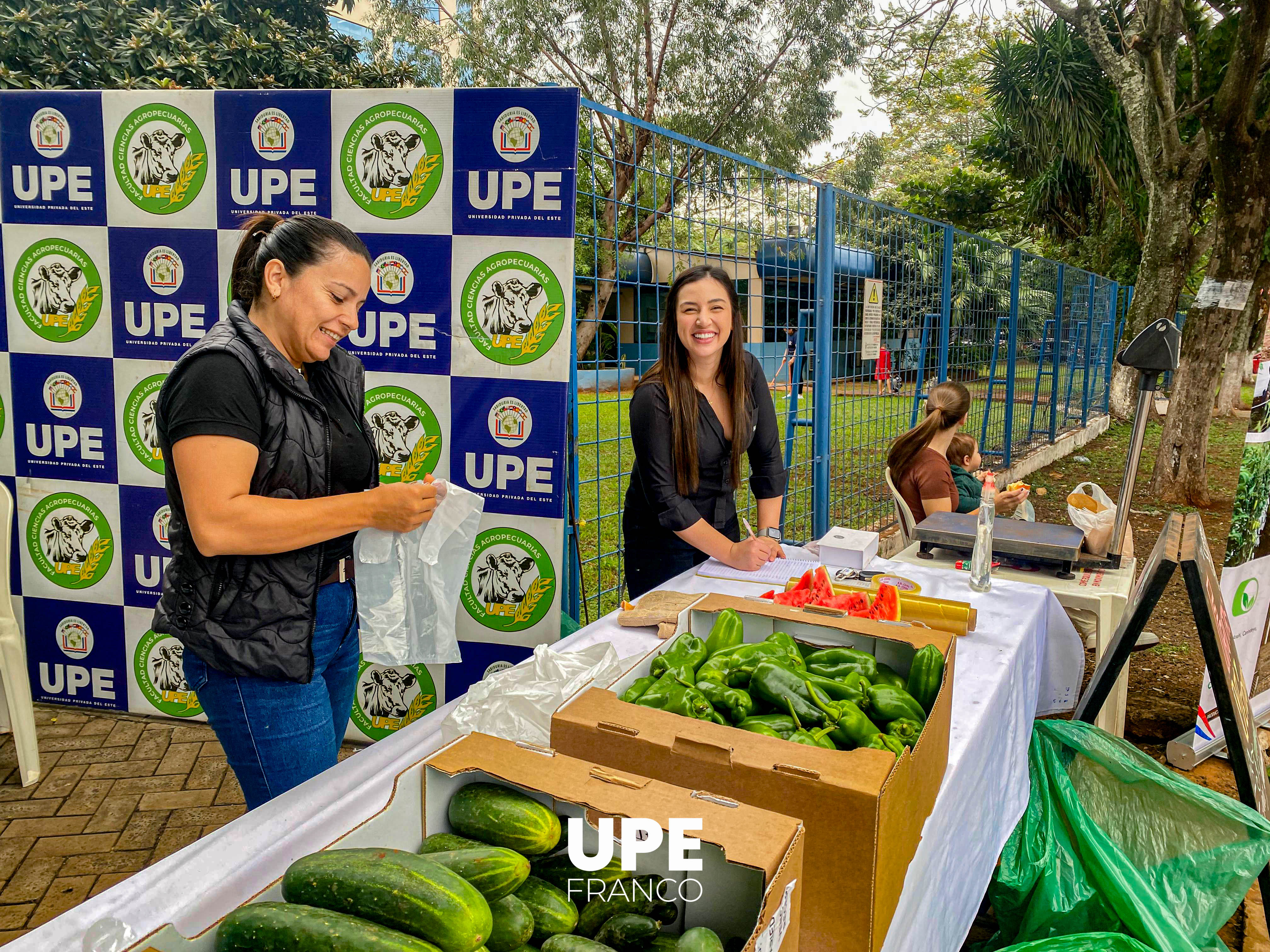 Feria hortigranjera en UPE FRANCO: Formación práctica y vínculo comunitario