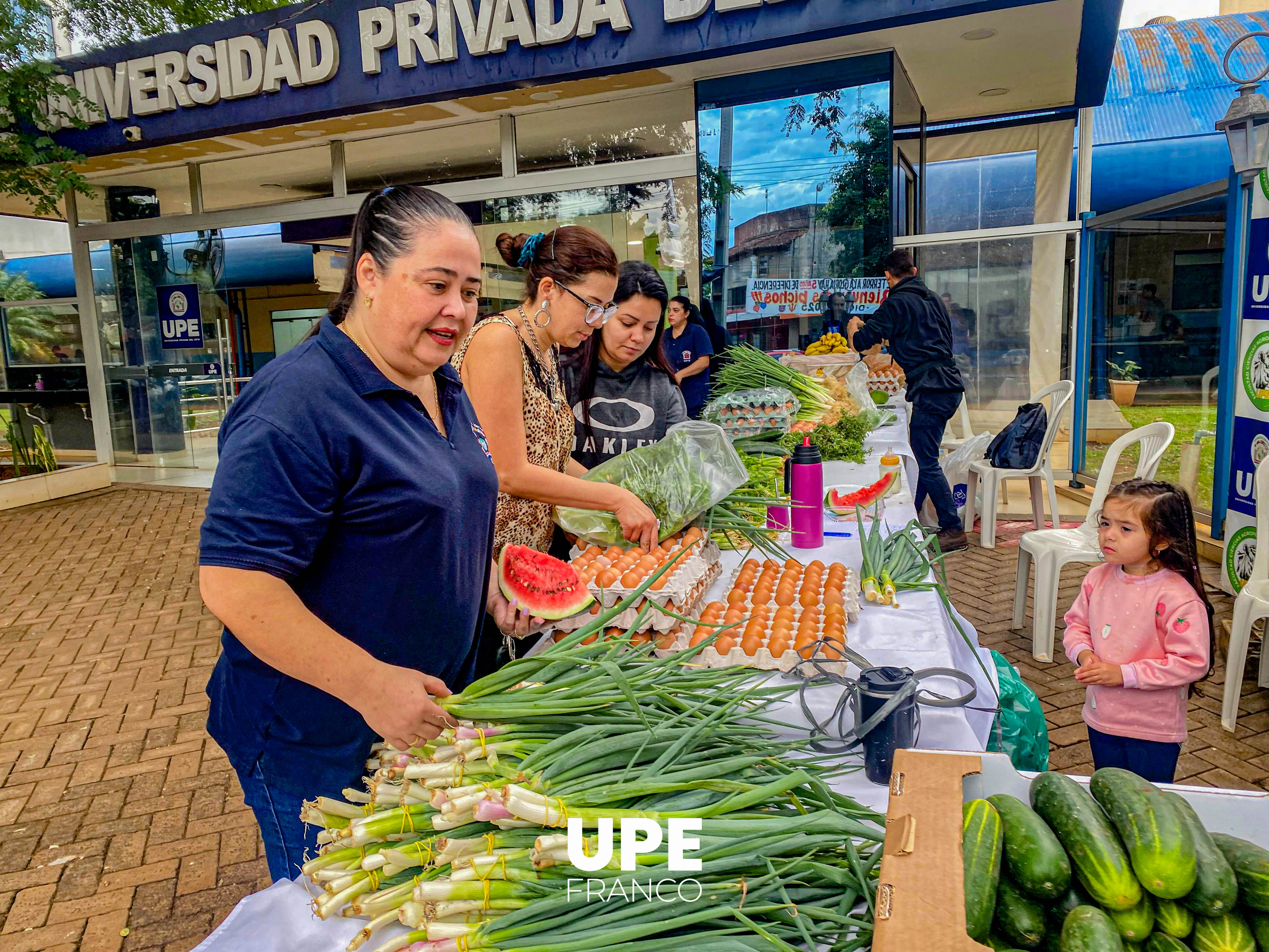 Feria hortigranjera en UPE FRANCO: Formación práctica y vínculo comunitario