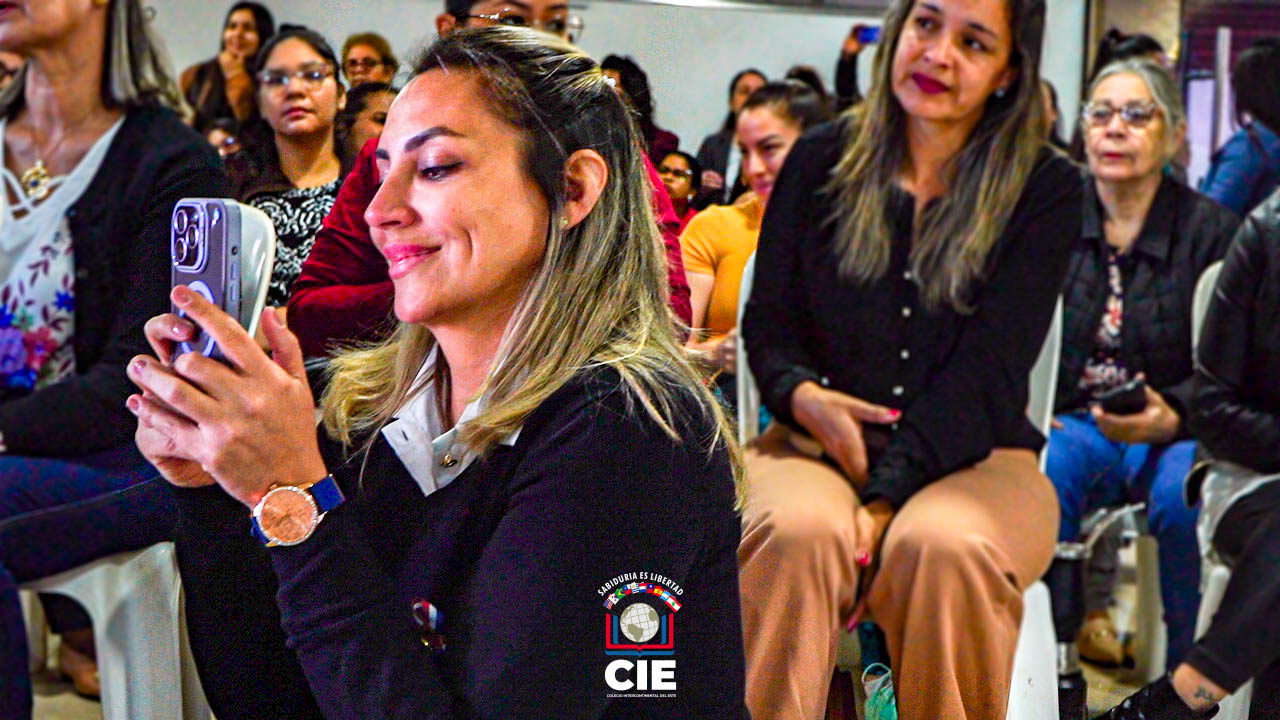 Celebración del Día de la Madre en el Colegio Intercontinental del Este: Misa, arte y gratitud