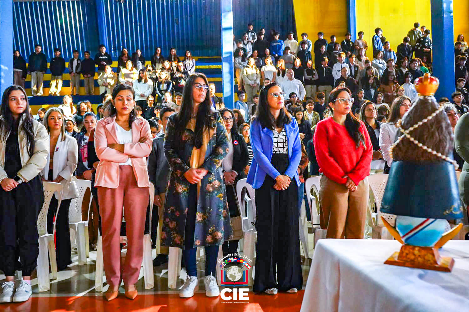 Celebración del Día de la Madre en el Colegio Intercontinental del Este: Misa, arte y gratitud