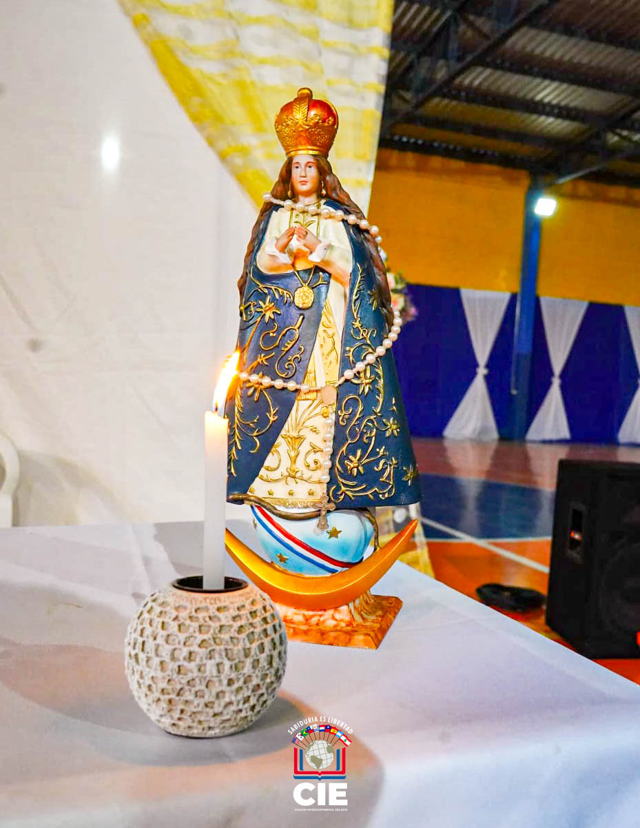 Celebración del Día de la Madre en el Colegio Intercontinental del Este: Misa, arte y gratitud