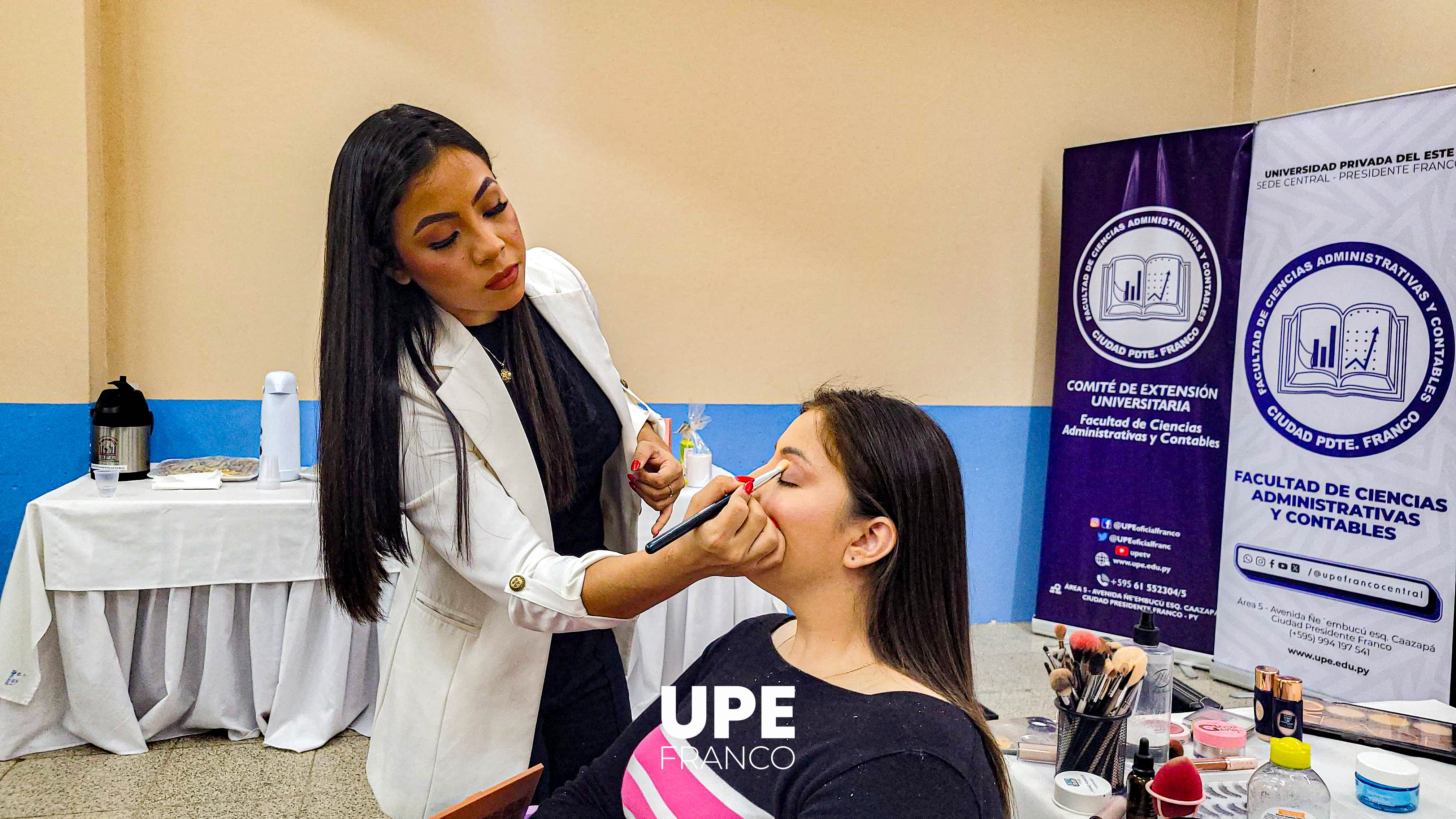 “Maquillaje sin secretos”: Formación, belleza y homenaje a las madres en UPE Franco