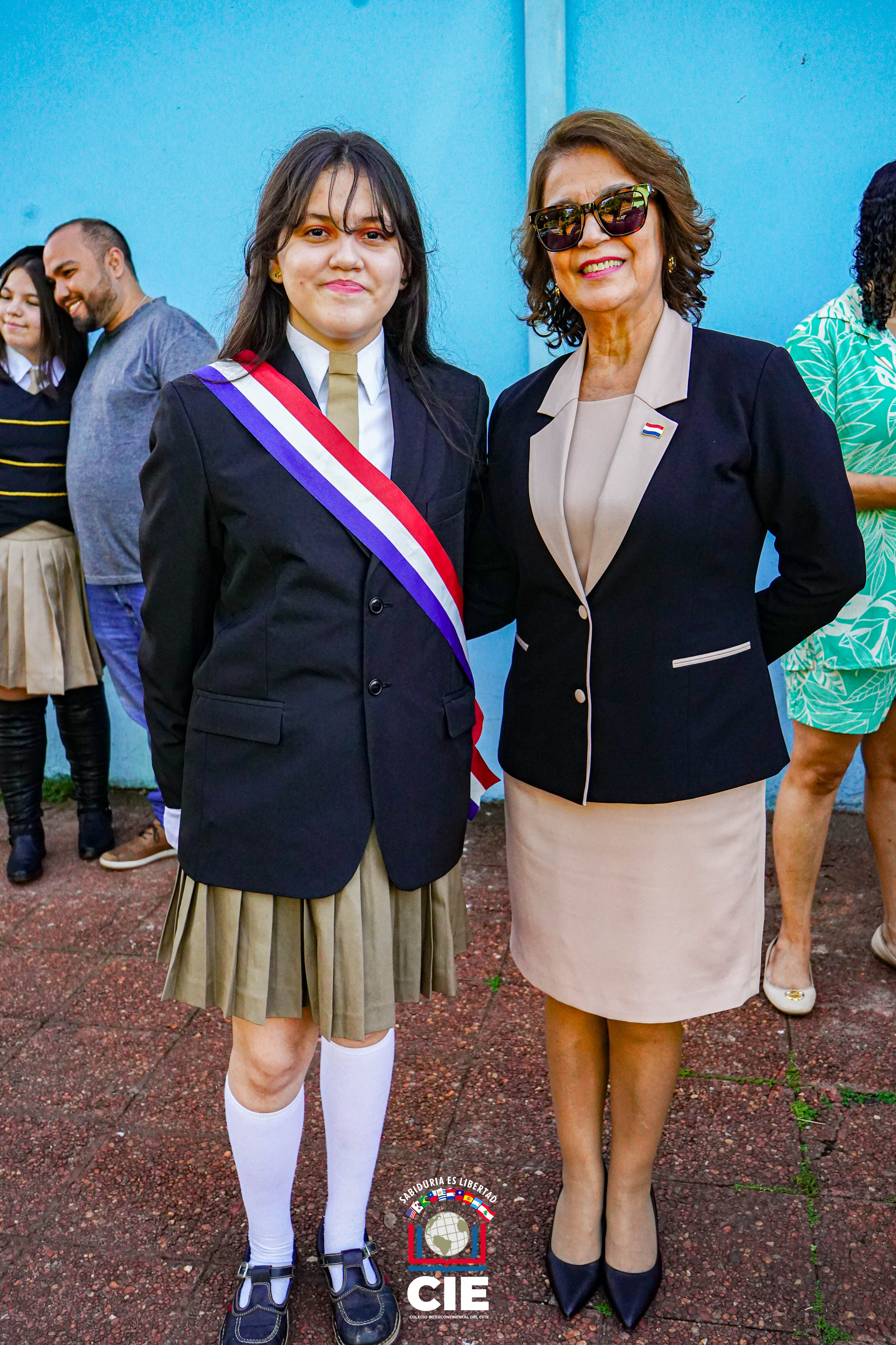 Desfile por los 214 años de Independencia Nacional: Colegio Intercontinental del Este presente