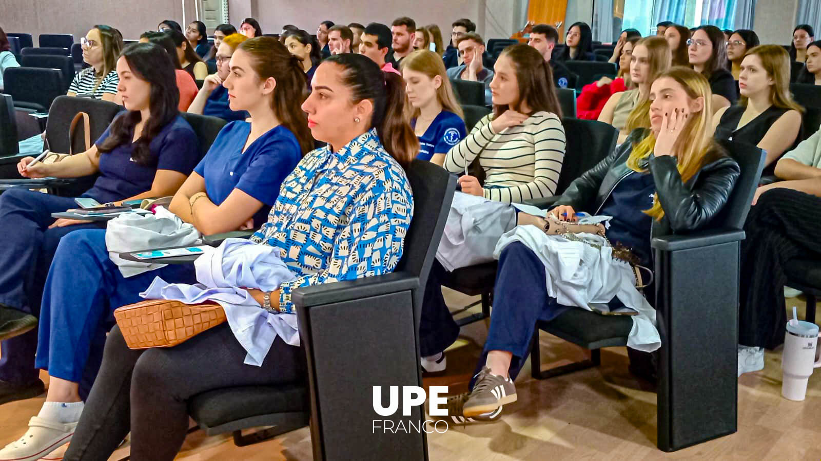 Concluye con éxito el Taller Teórico Práctico de Habilidades Quirúrgicas: Nudos y Suturas